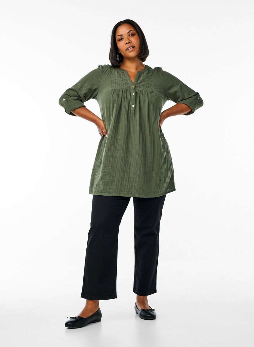 Puuvillamusliinitunika brodeeratulla pitsill&auml;, Vihre&auml;, Model image number 1