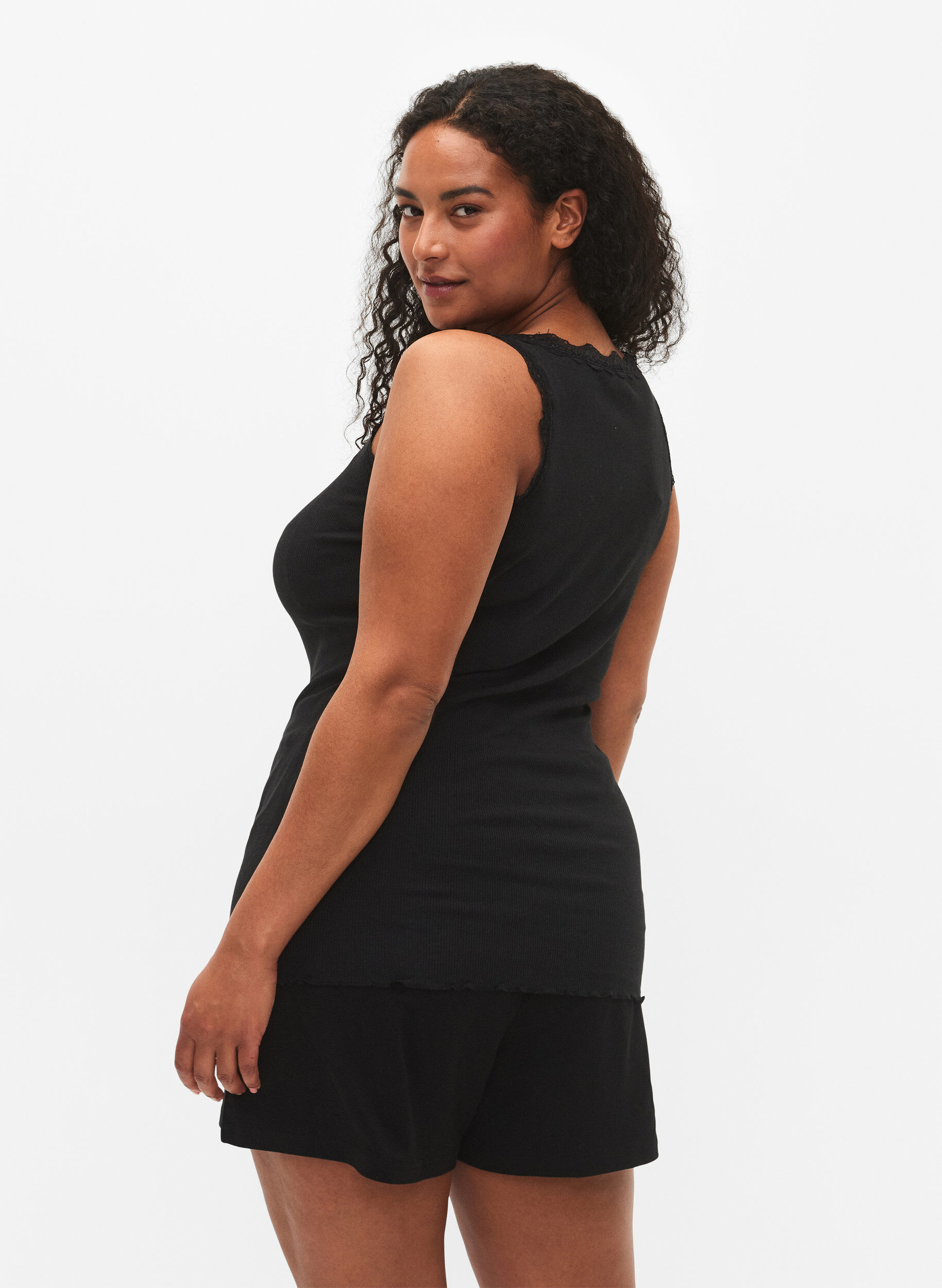 ZizziToppi pitsireunalla, Musta, Model image number 2