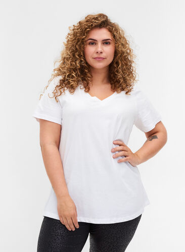 2 perus t-paitaa puuvillasta, Bright White, Model image number 0