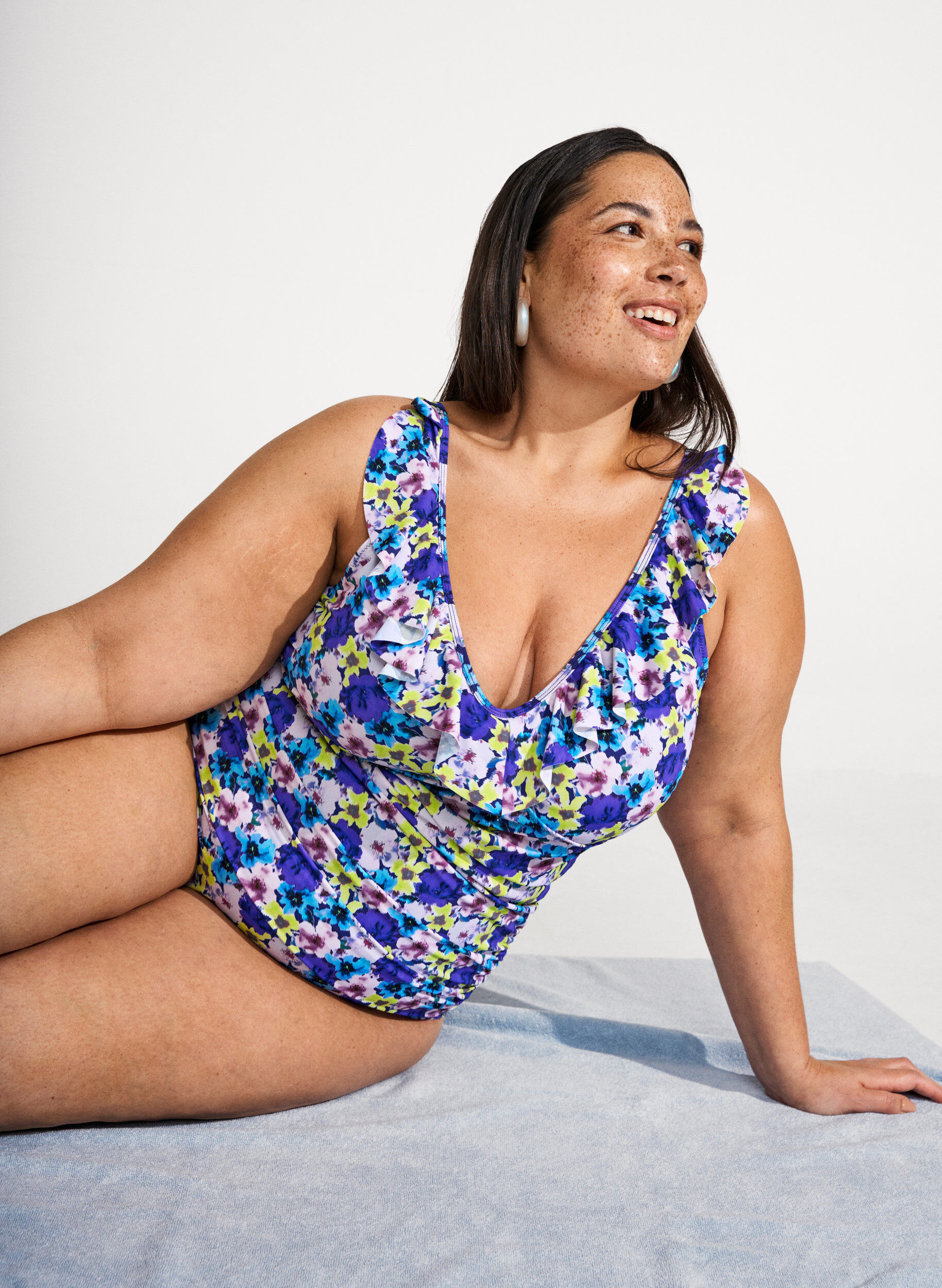 Zizzi Kukkauima-asu r&ouml;yhel&ouml;ill&auml; ja irrotettavilla toppauksilla, Violetti, Image image number 0