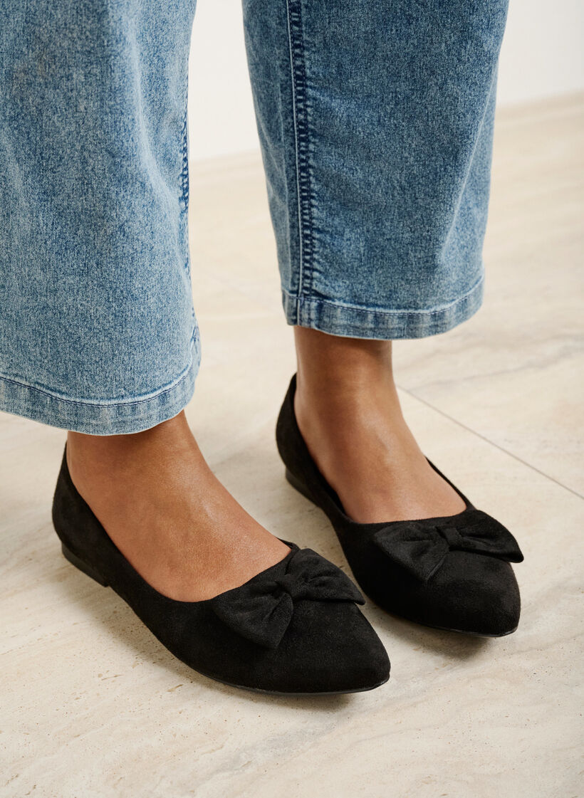 Leveälestiset ballerinat rusetilla, Musta, Image image number 0