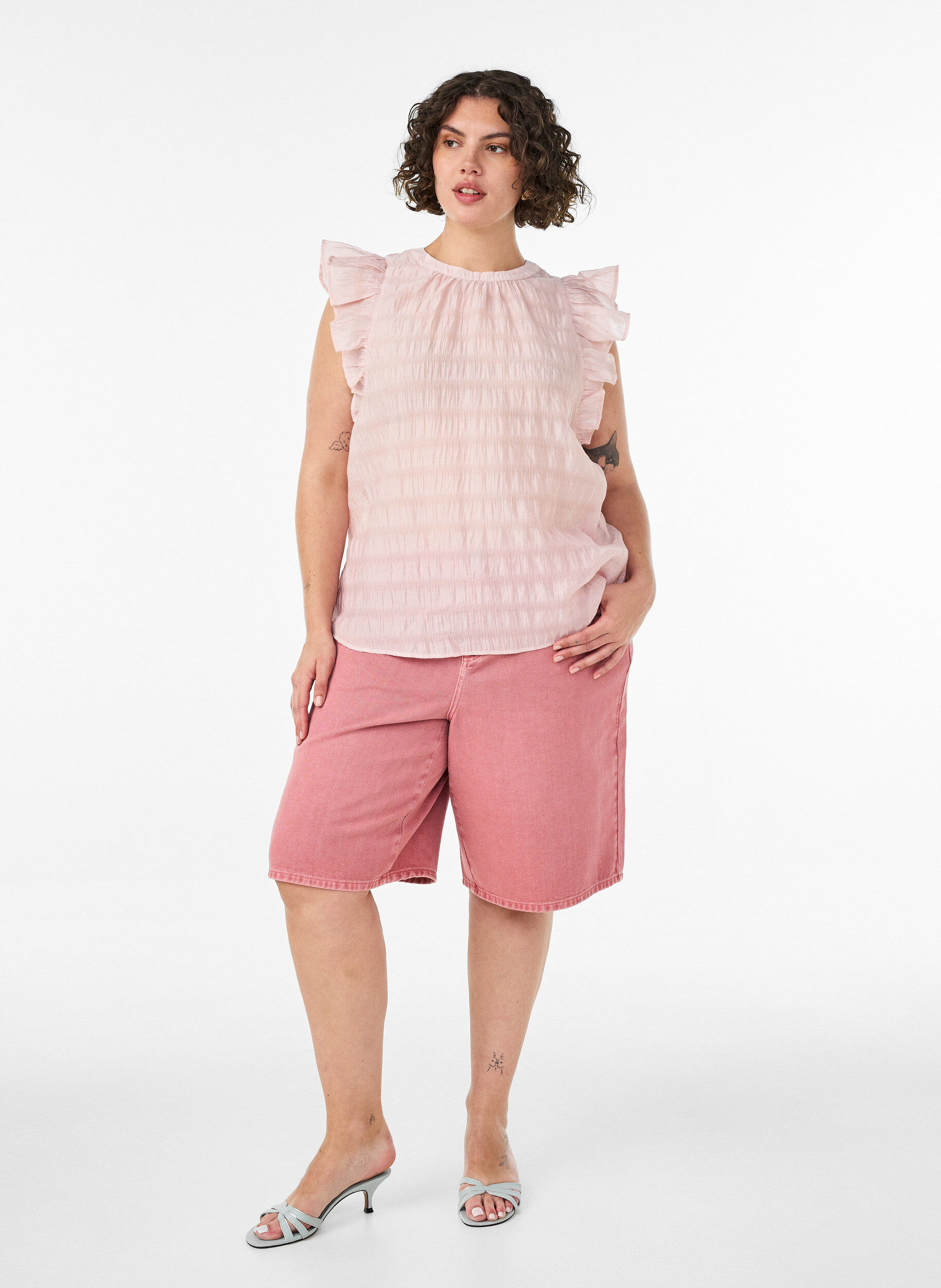 ZizziHihaton pusero tekstuurilla ja r&ouml;yhel&ouml;ill&auml;, Vaaleanpunainen, Model image number 1