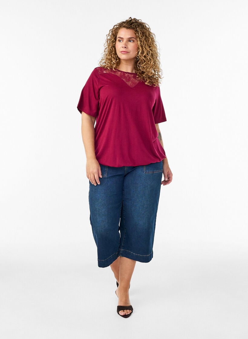 Pusero pitsiosalla ja pallohihoilla, Punainen, Model image number 1