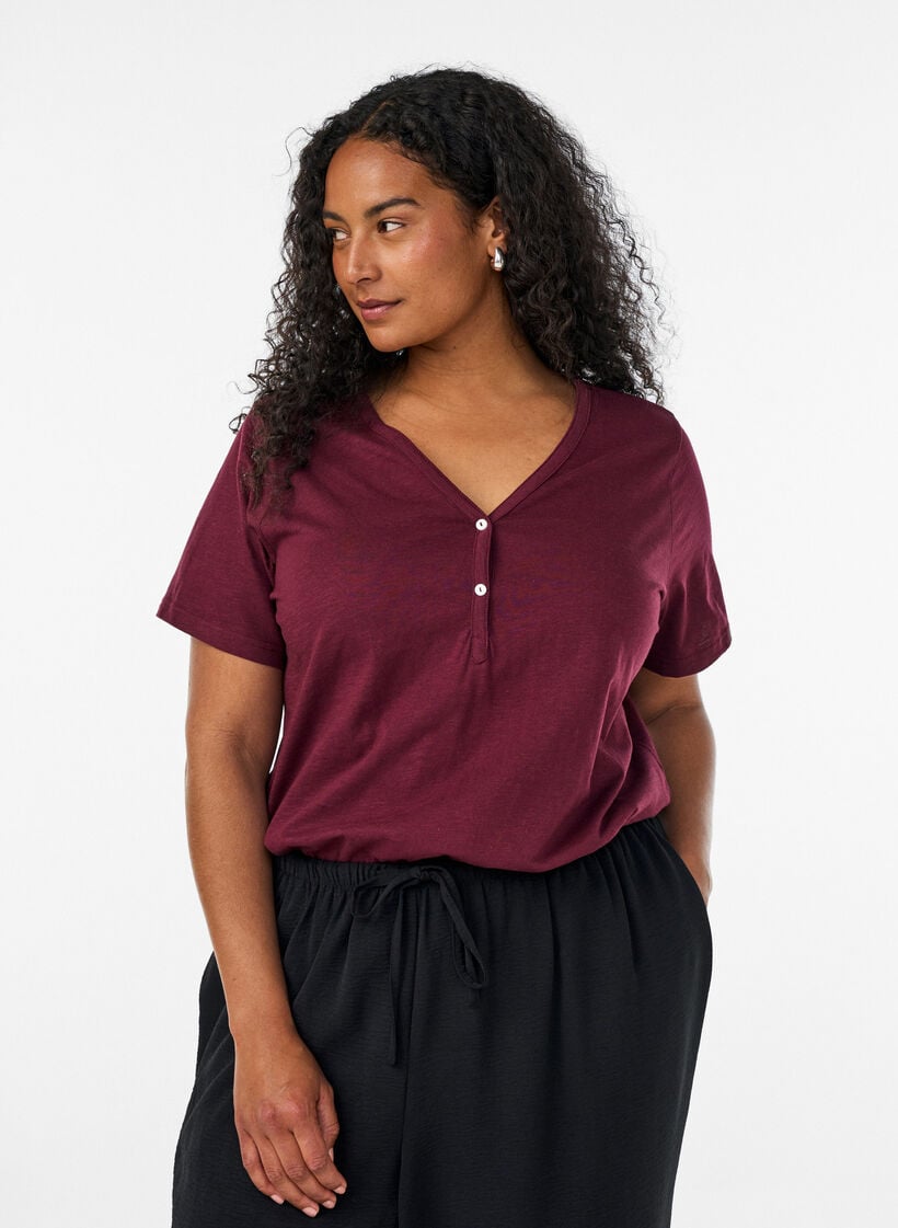 T-paita nappiyksityiskohdalla, Tumma Bordeaux, Model image number 0