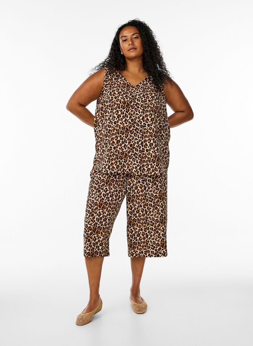 Printtitoppi v-p&auml;&auml;ntiell&auml;, Vihre&auml;, Model image number 1