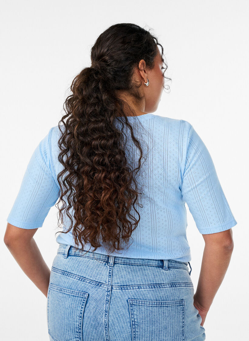 Puuvillainen T-paita reik&auml;kirjonnalla, Sininen, Model image number 2