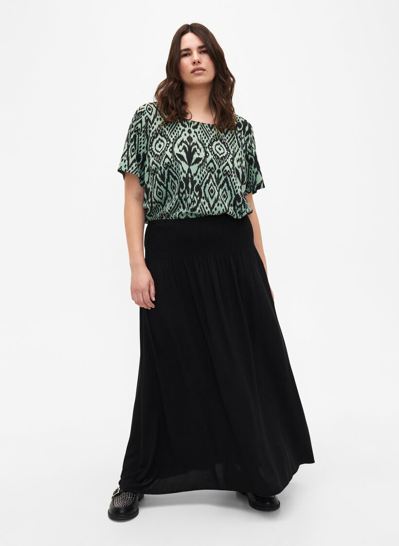 Viskoosista valmistettu rypytetty maksihame, Musta, Model image number 1