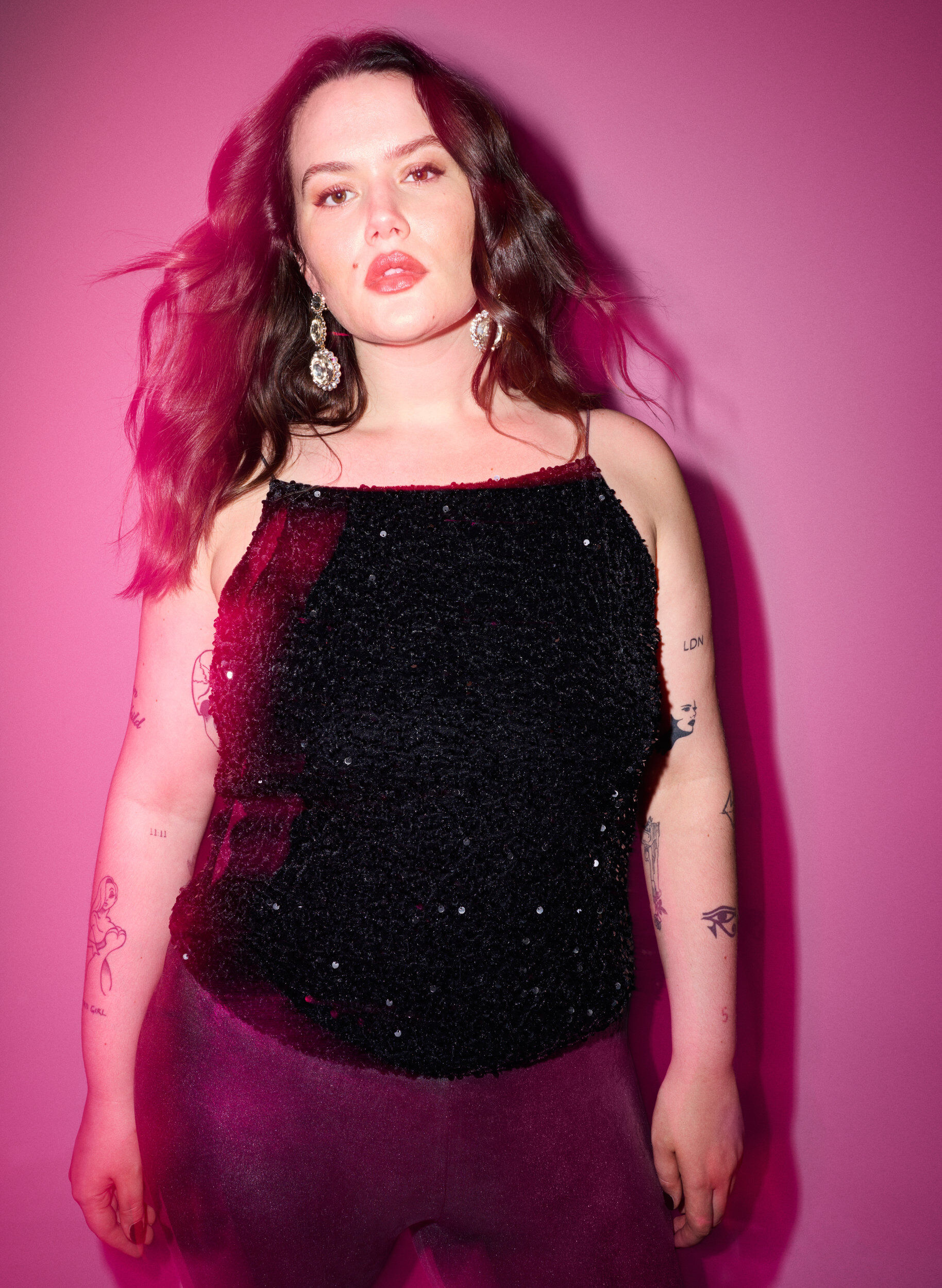 Zizzi Toppi paljeteilla ja kapeilla olkaimilla, Black Sequins, Image image number 0