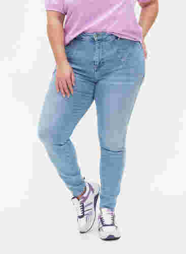 Korkeavyötäröiset Amy farkut super slim fit -mallissa, Light blue, Model image number 3