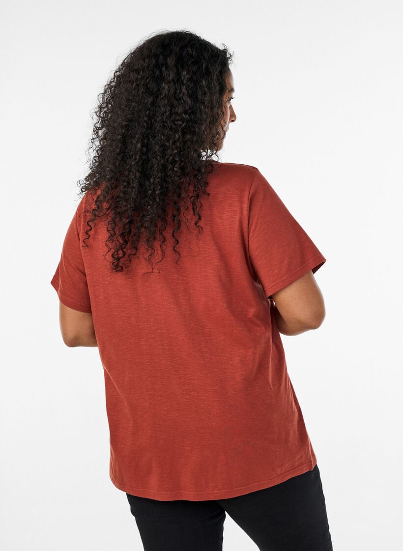 T-paita nappiyksityiskohdilla, Ruskea, Model image number 0