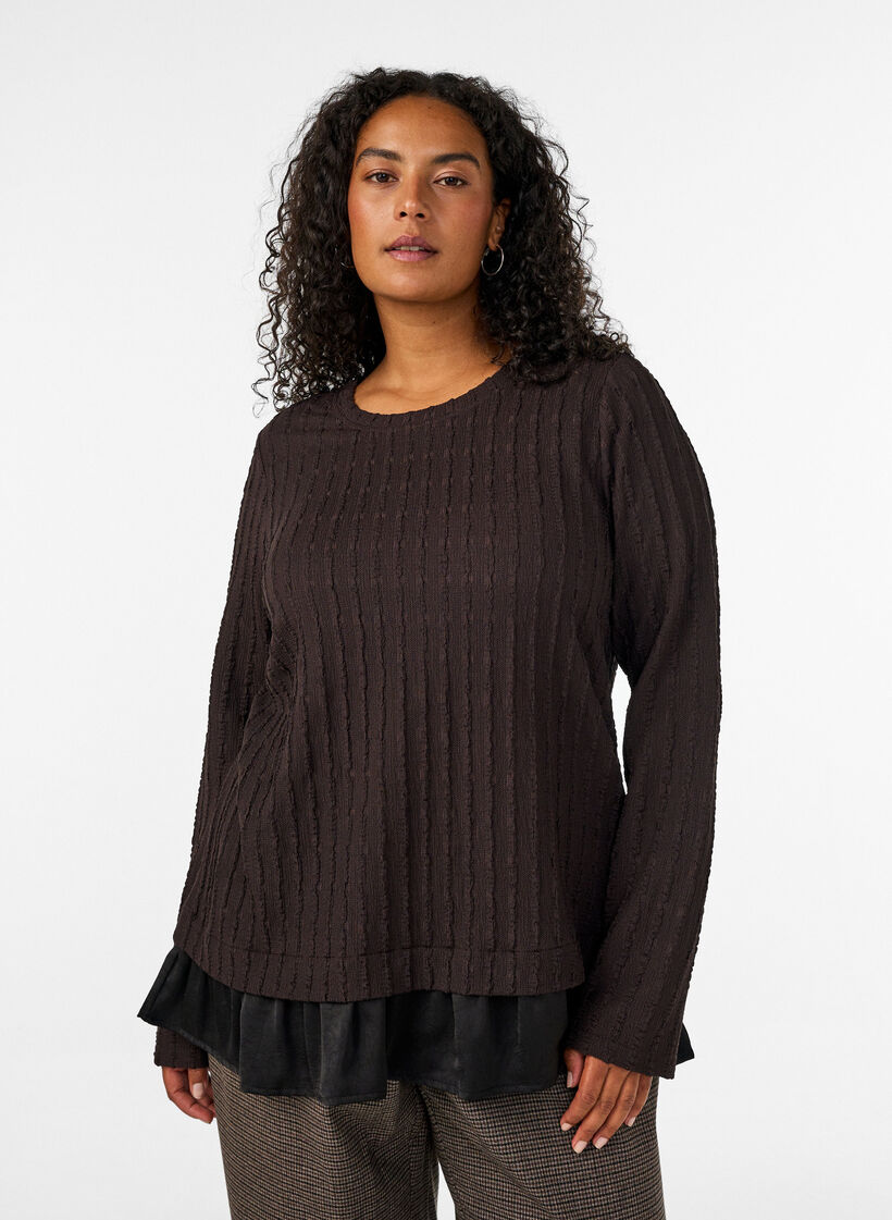 Struktuuripintainen pusero r&ouml;yhel&ouml;helmalla, Ruskea, Model image number 0