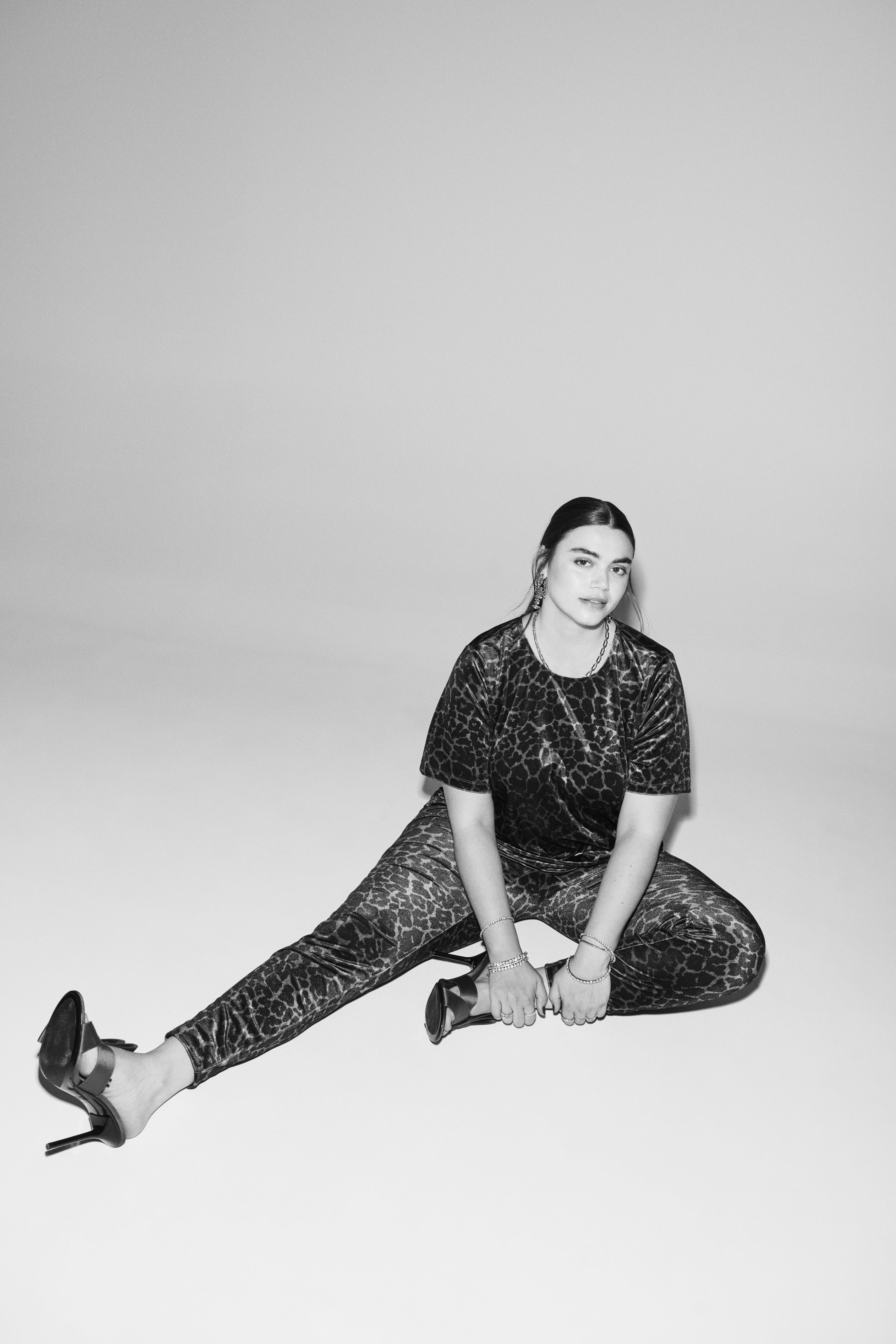 Zizzi Ruskea leopardivelour-setti , , Model