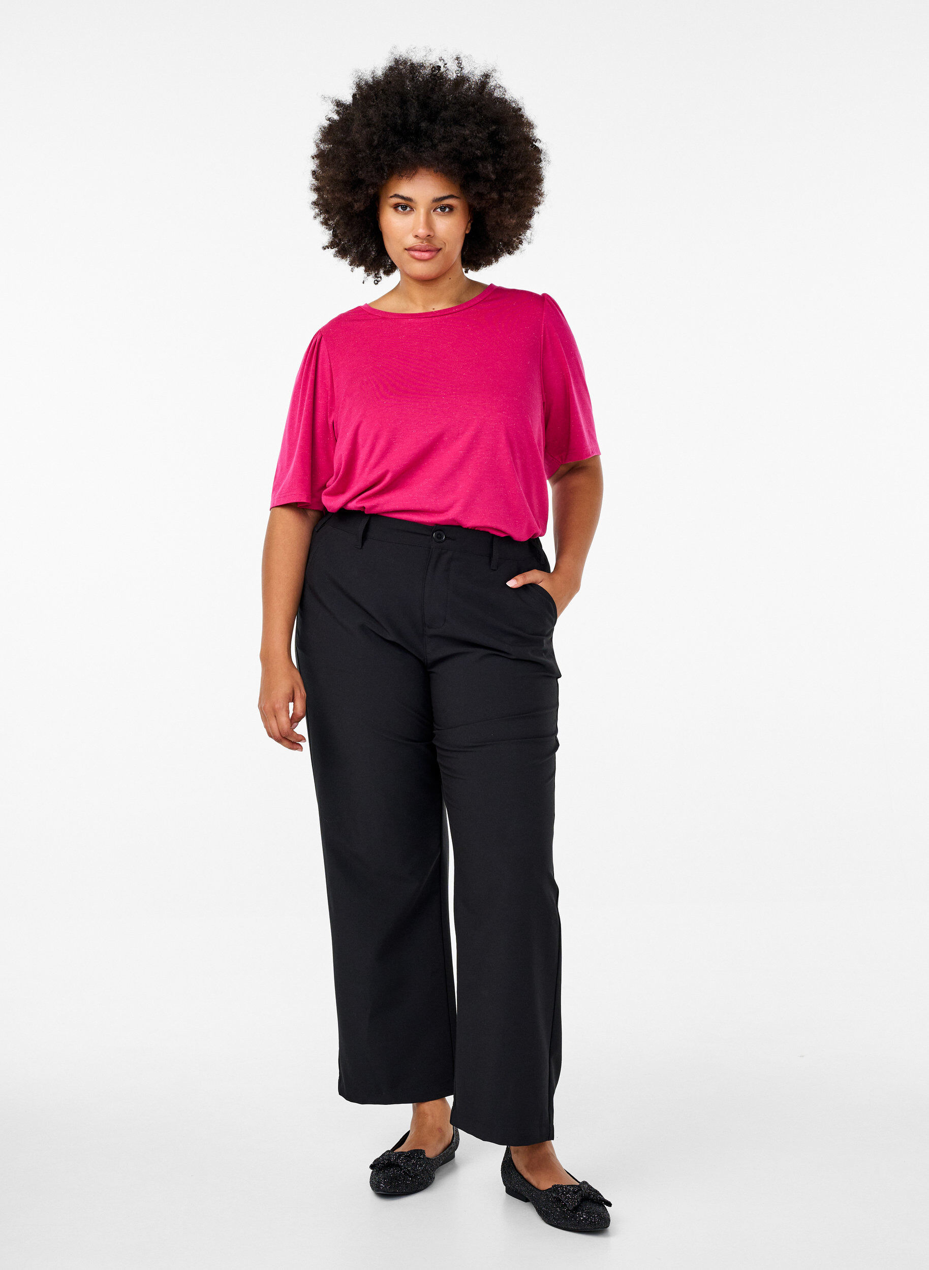 Zizzi T-paita glitterill&auml; ja lyhyill&auml; puhvihioilla, Vaaleanpunainen, Model image number 1