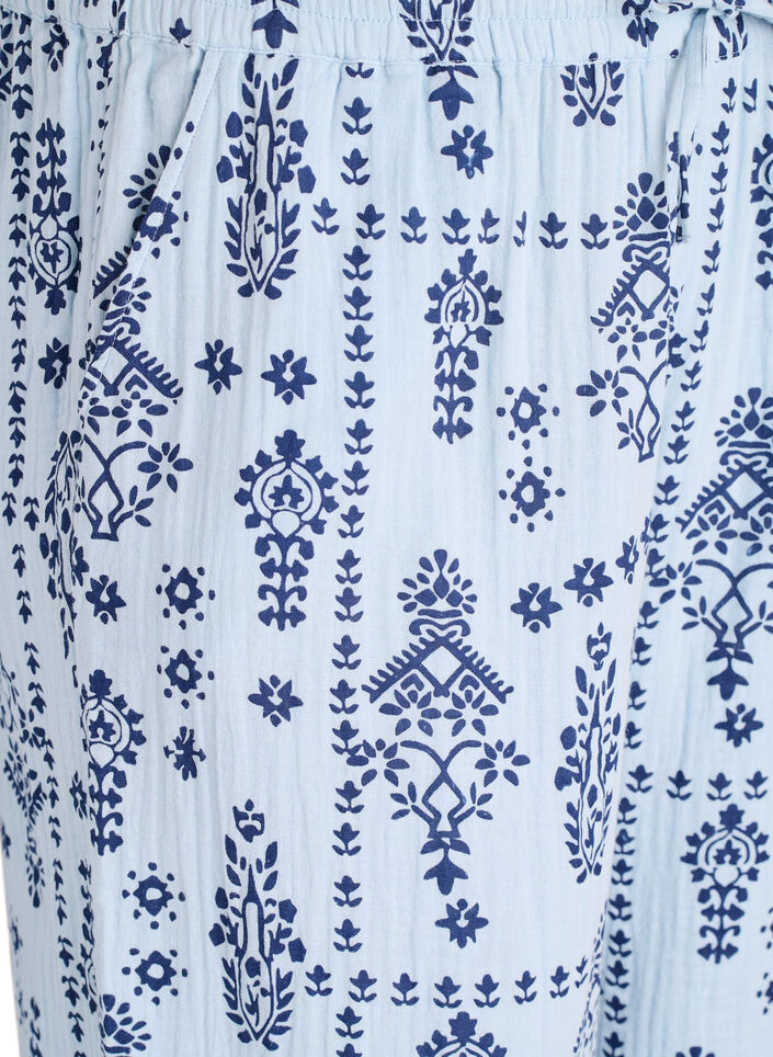 Rento istuvuus -housut puuvillamusliinista pilkkukuviolla, Sininen, Packshot image number 2