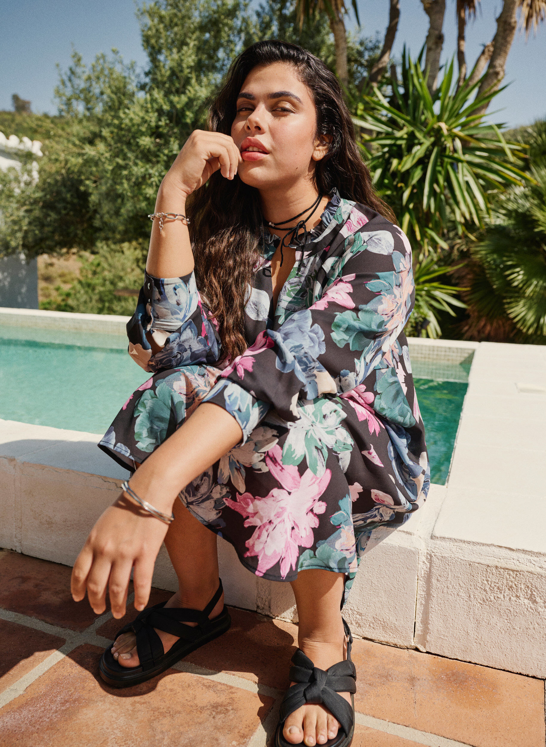 Zizzi Pitk&auml;hihainen mekko, jossa on kukkakuviointi, Rose Flower AOP, Image image number 0