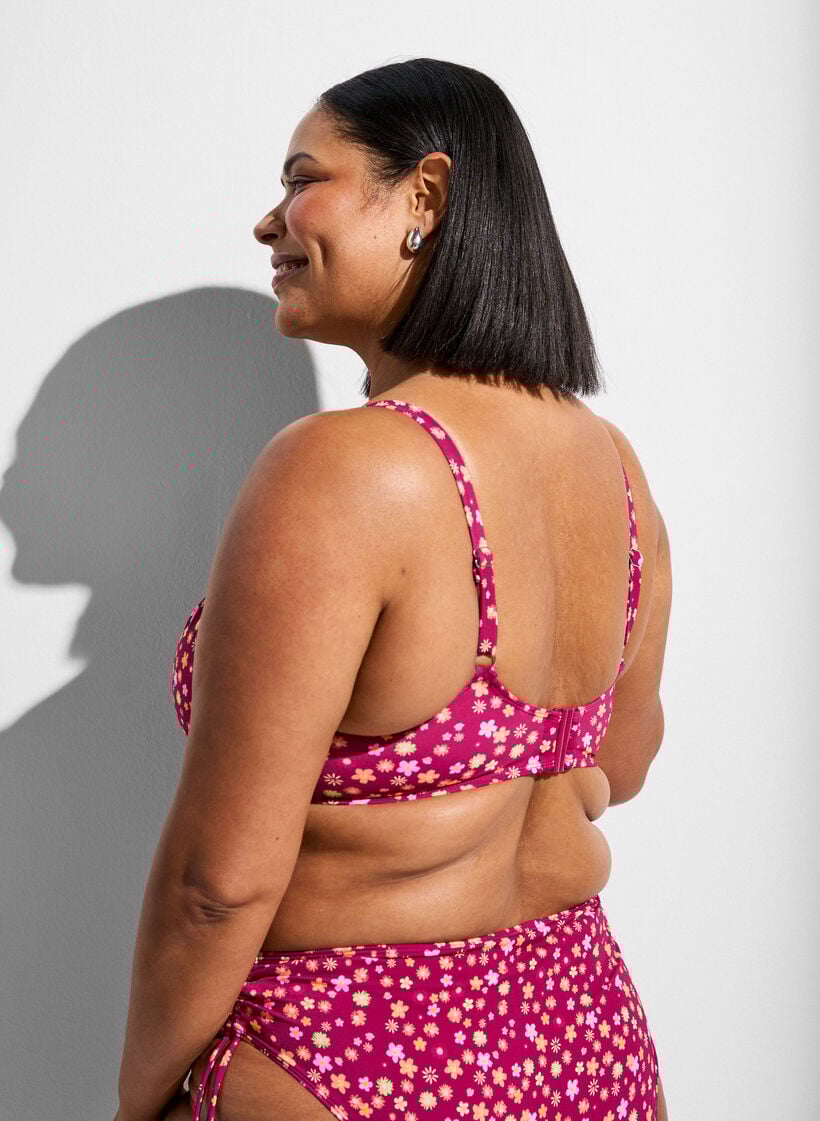 Kaarituellinen bikiniliivit solmittavilla olkaimilla, Punainen, Model image number 2