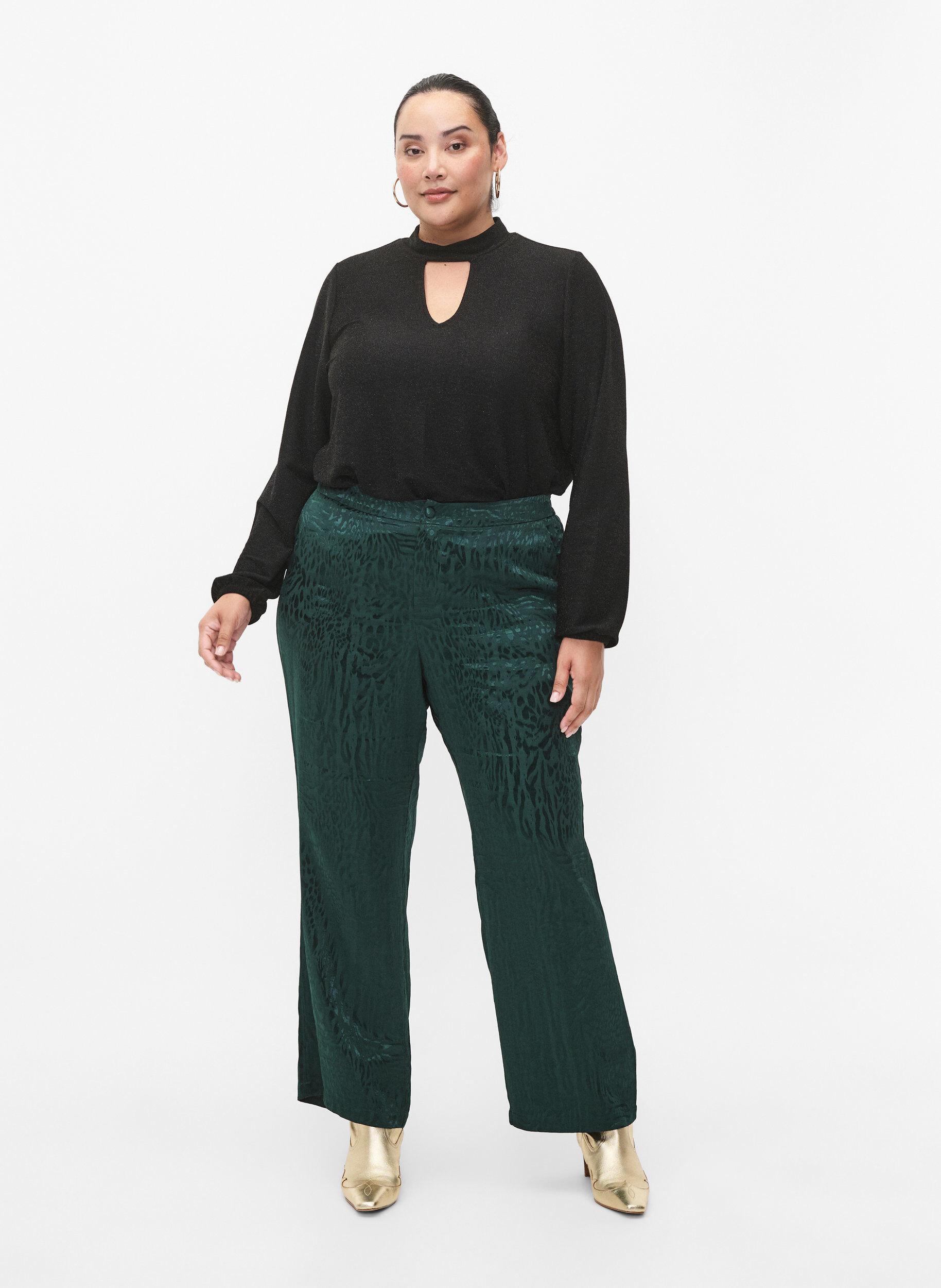 Zizzi Pitk&auml;hihainen glitteripusero, jossa py&ouml;re&auml; kaula-aukko ja V-yksityiskohta, Black Black, Model image number 3