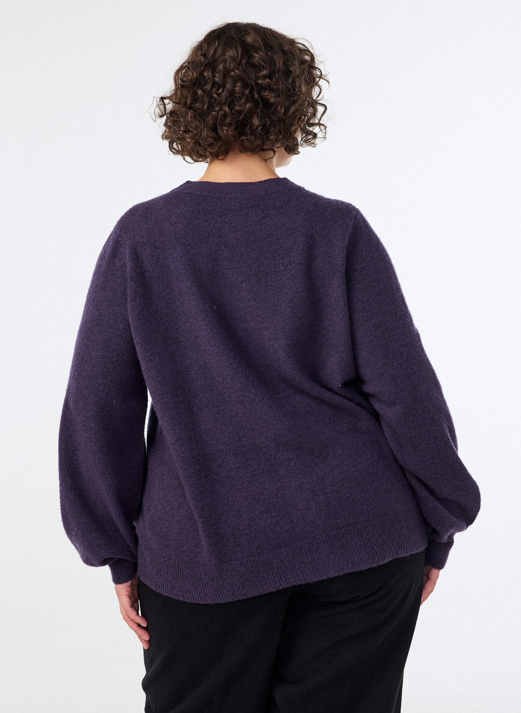 ZizziNeuletakki pehme&auml;st&auml; neuleesta kullanv&auml;risill&auml; napeilla, Violetti, Model image number 2