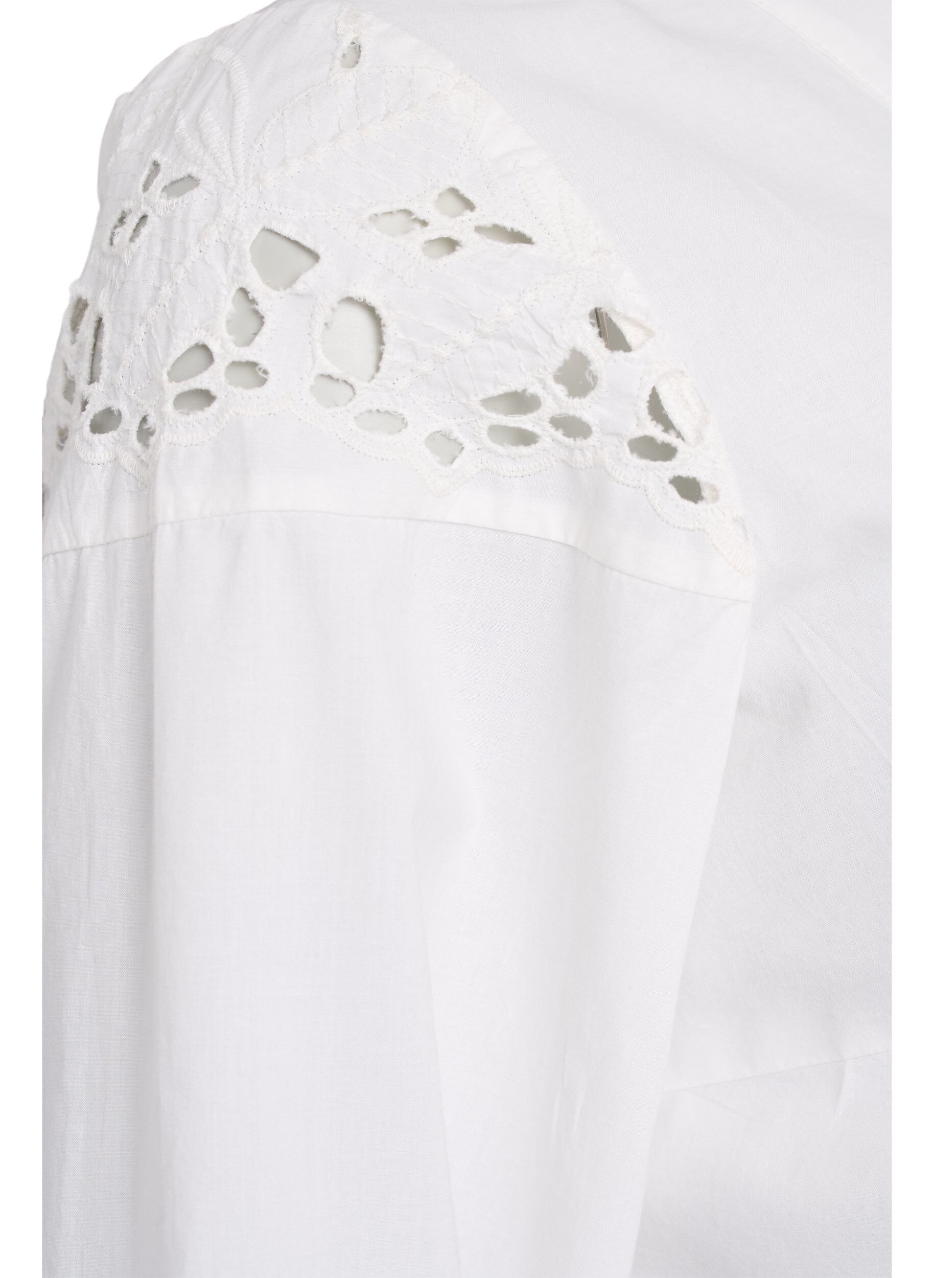 Zizzi V-p&auml;&auml;ntiellinen pusero broderie anglaise -yksityiskohdilla, Valkoinen, Packshot image number 3