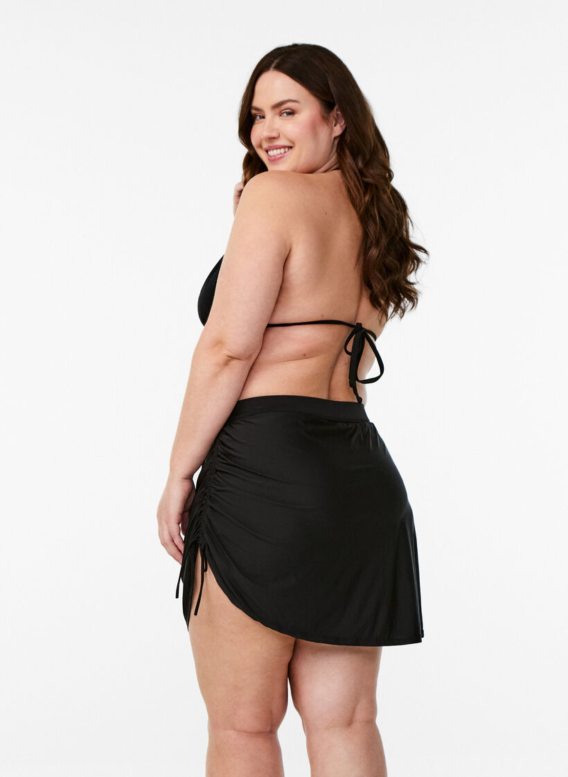 Bikinialaosa hameella ja kiinnitetyillä alushousuilla, Musta, Model image number 2