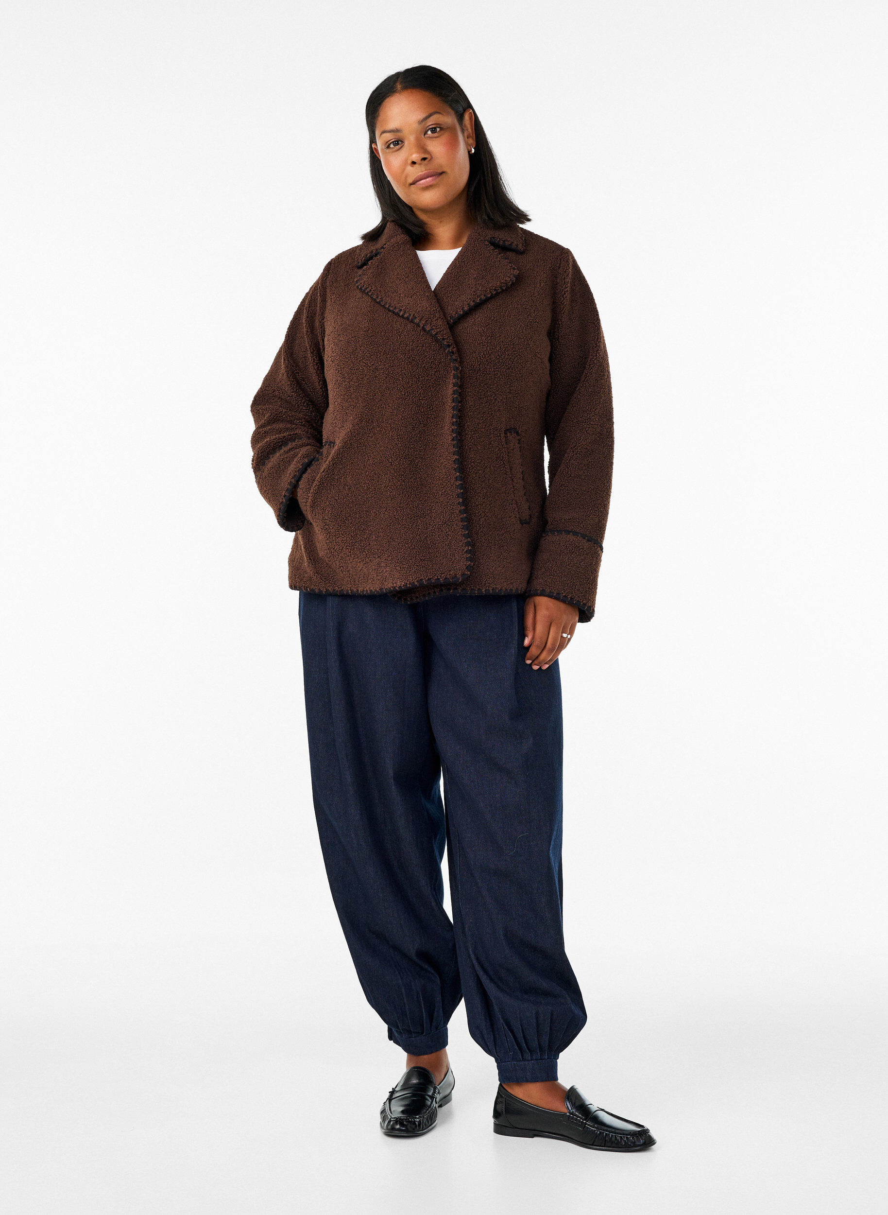 ZizziTeddytakki kontrastiyksityiskohdilla, Ruskea, Model image number 1