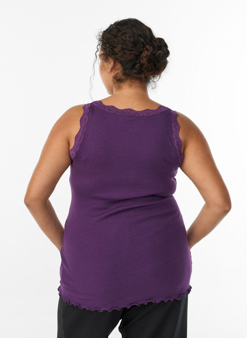 Toppi pitsisomisteella, Violetti, Model image number 2