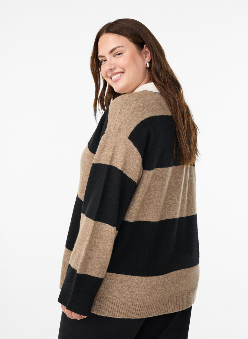 Neulepusero kauluksella ja V-pääntiellä, Musta, Model image number 2