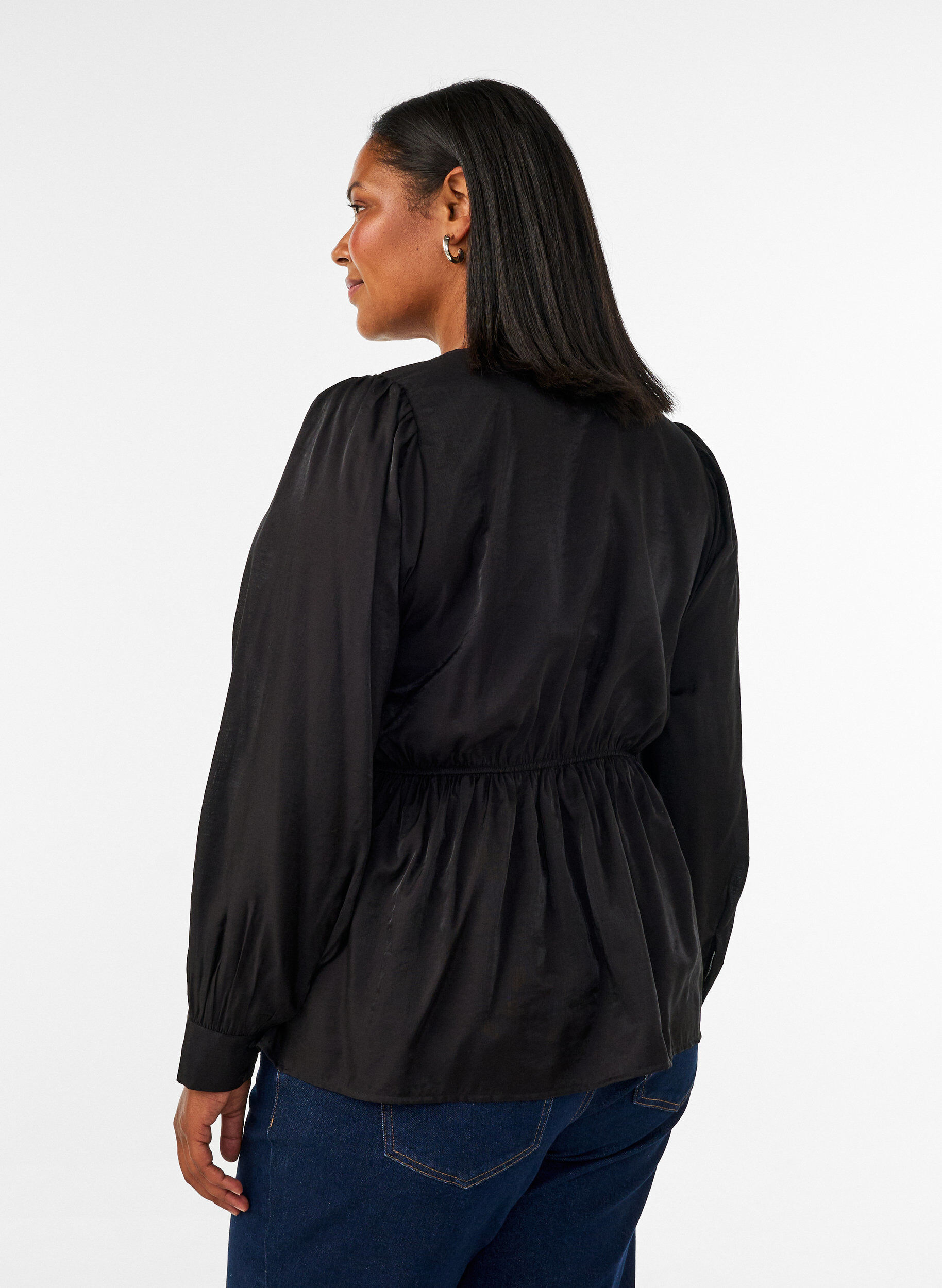 ZizziKiilt&auml;v&auml; viskoosipusero peplum-efektill&auml;, Musta, Model image number 2