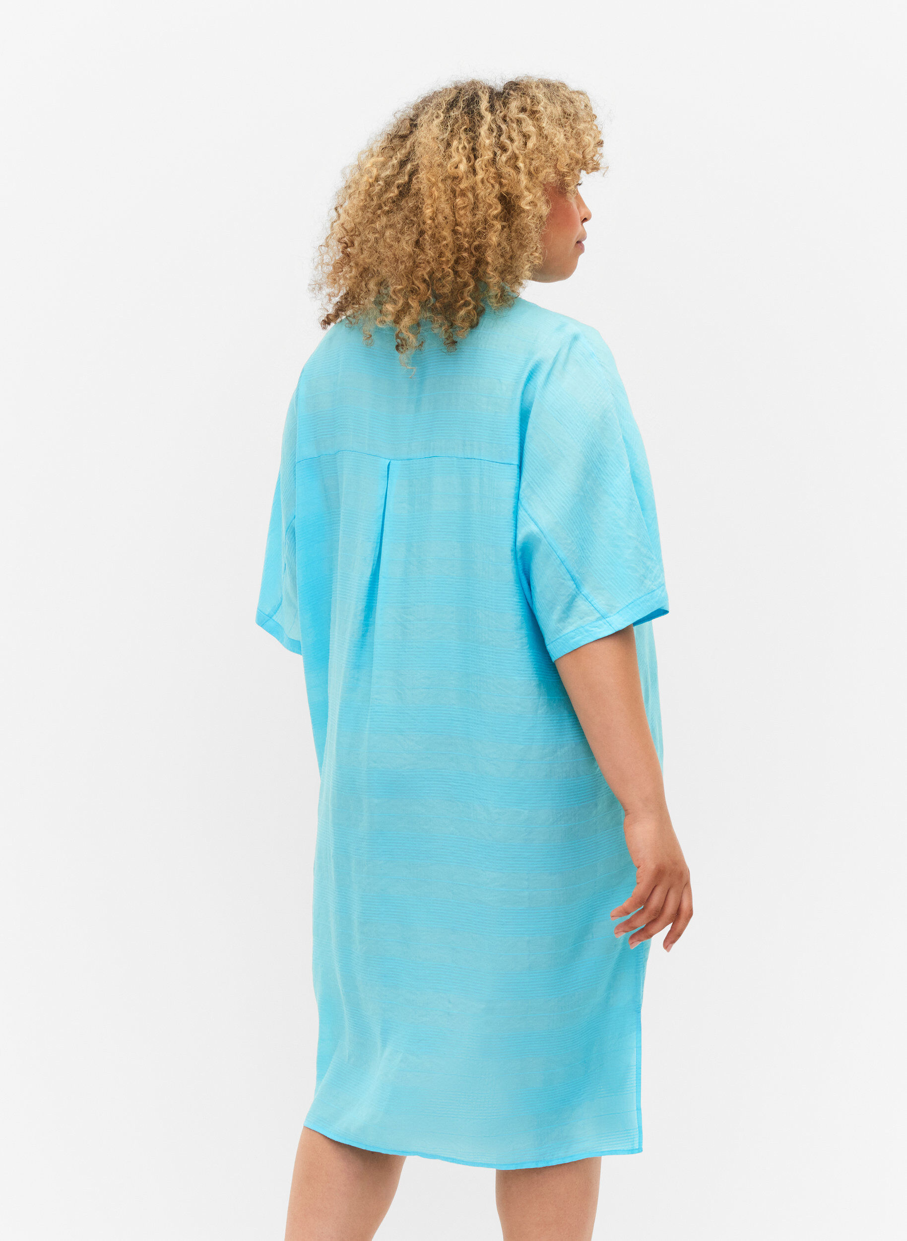 Zizzi Pitk&auml; viskoosipaita tekstuurilla, Bachelor Button, Model image number 1