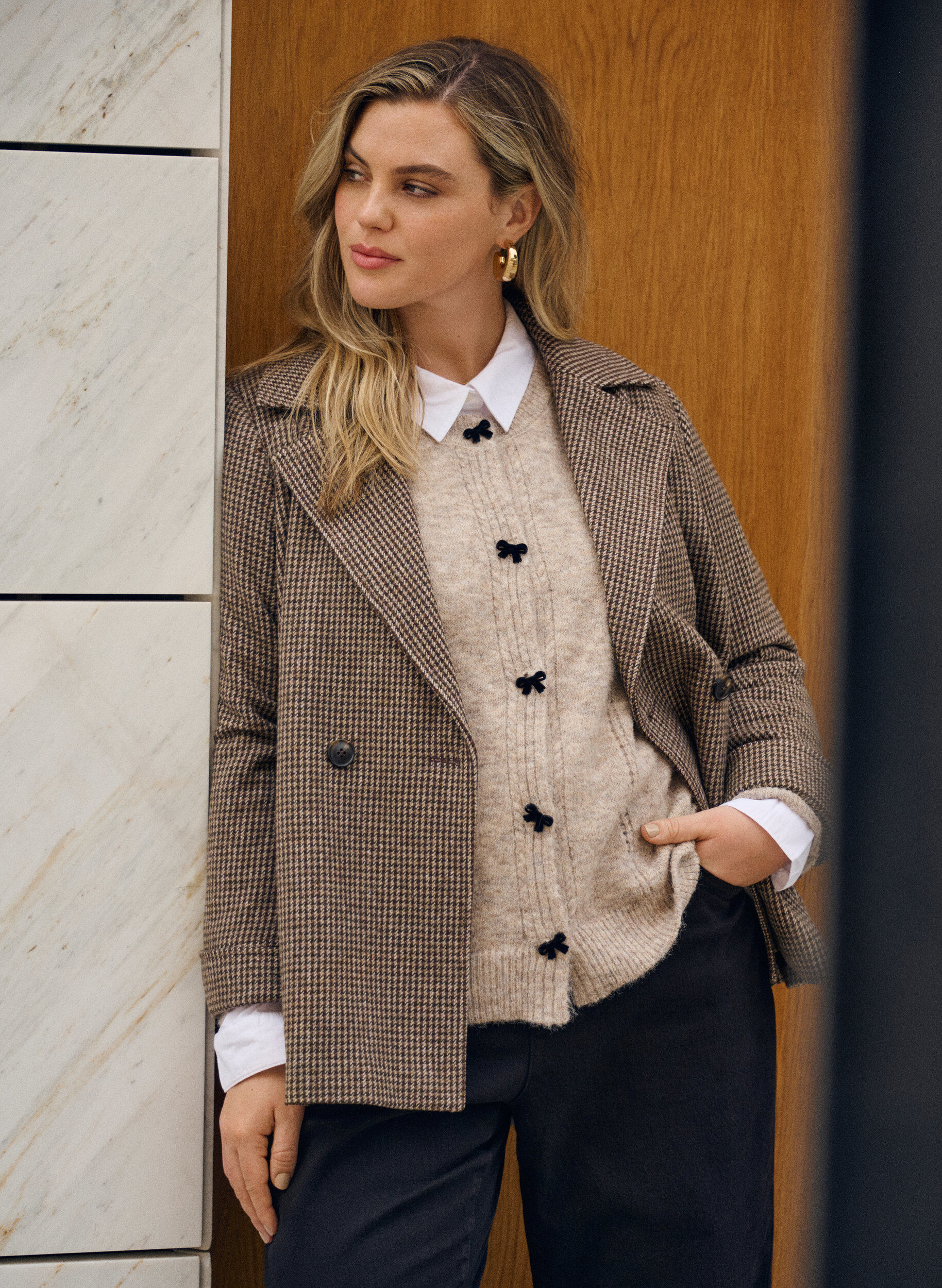 ZizziNeuletakki rusetinapeilla ja avoneulekuviolla, Beige, Image image number 0