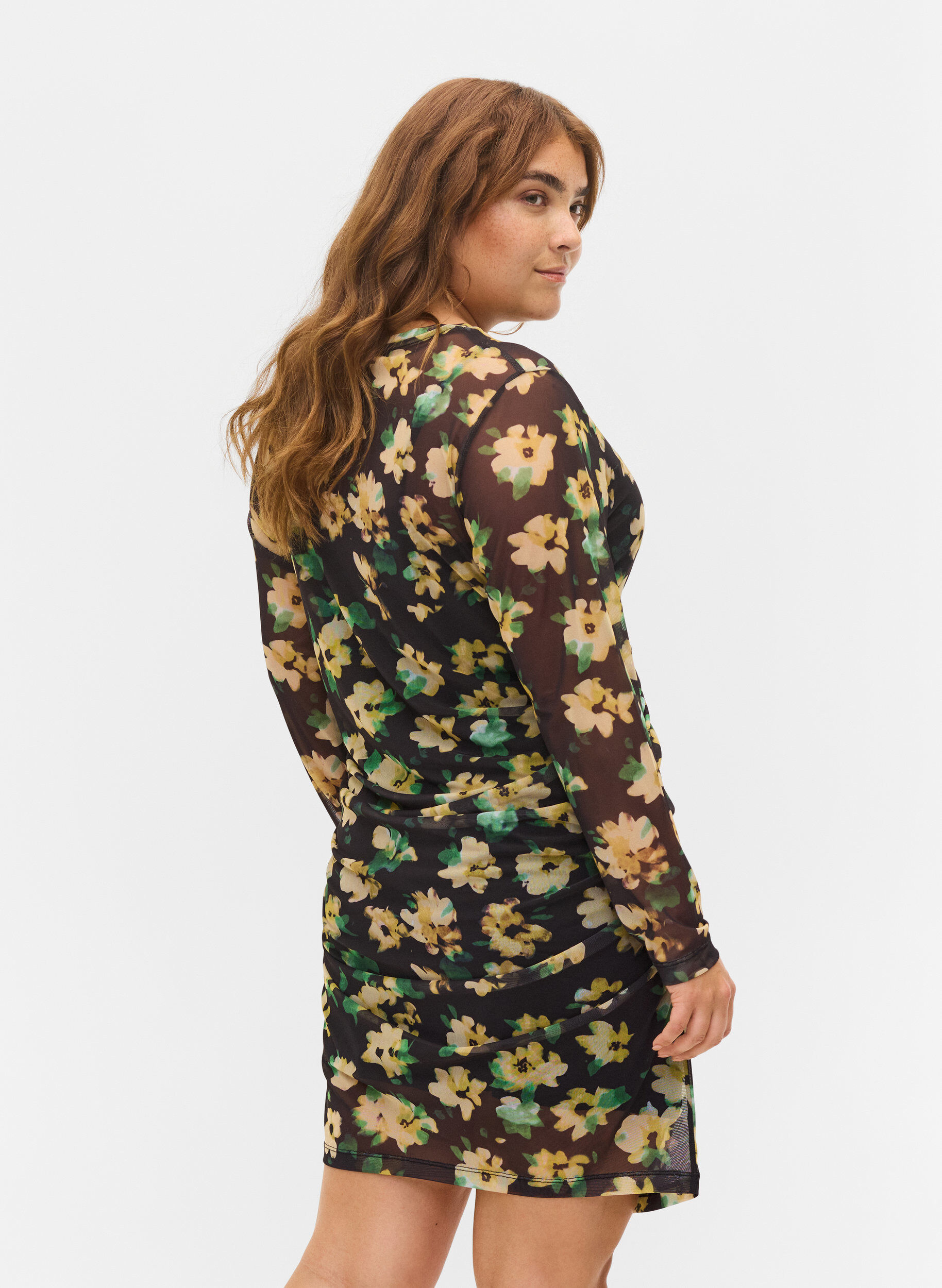 Zizzi Tyk&ouml;istuva mekko mesh-kankaasta 3/4-hihoilla, Yellow Green AOP, Model image number 1