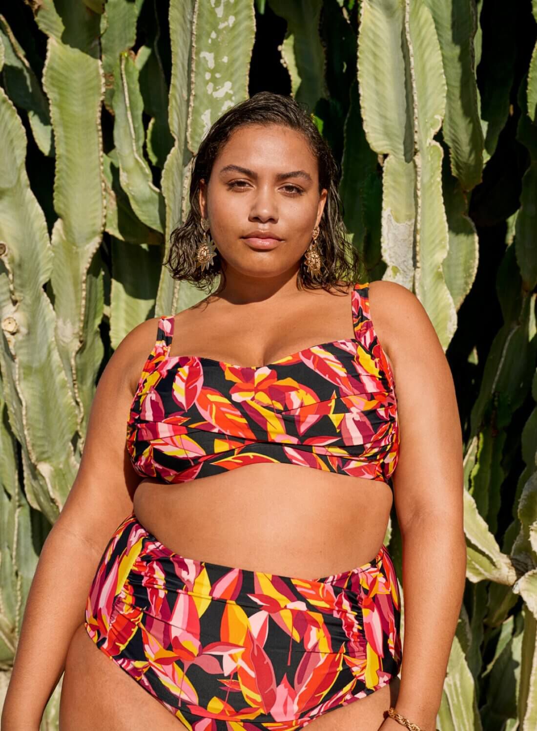 Zizzi Bikinisetti lehdill&auml;, , Model