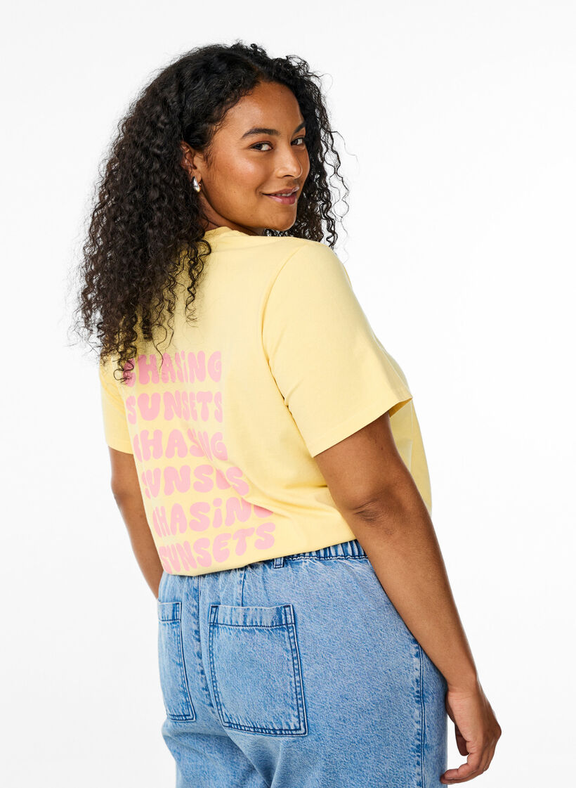 Luomupuuvillainen t-paita selk&auml;printill&auml;, Keltainen, Model image number 2