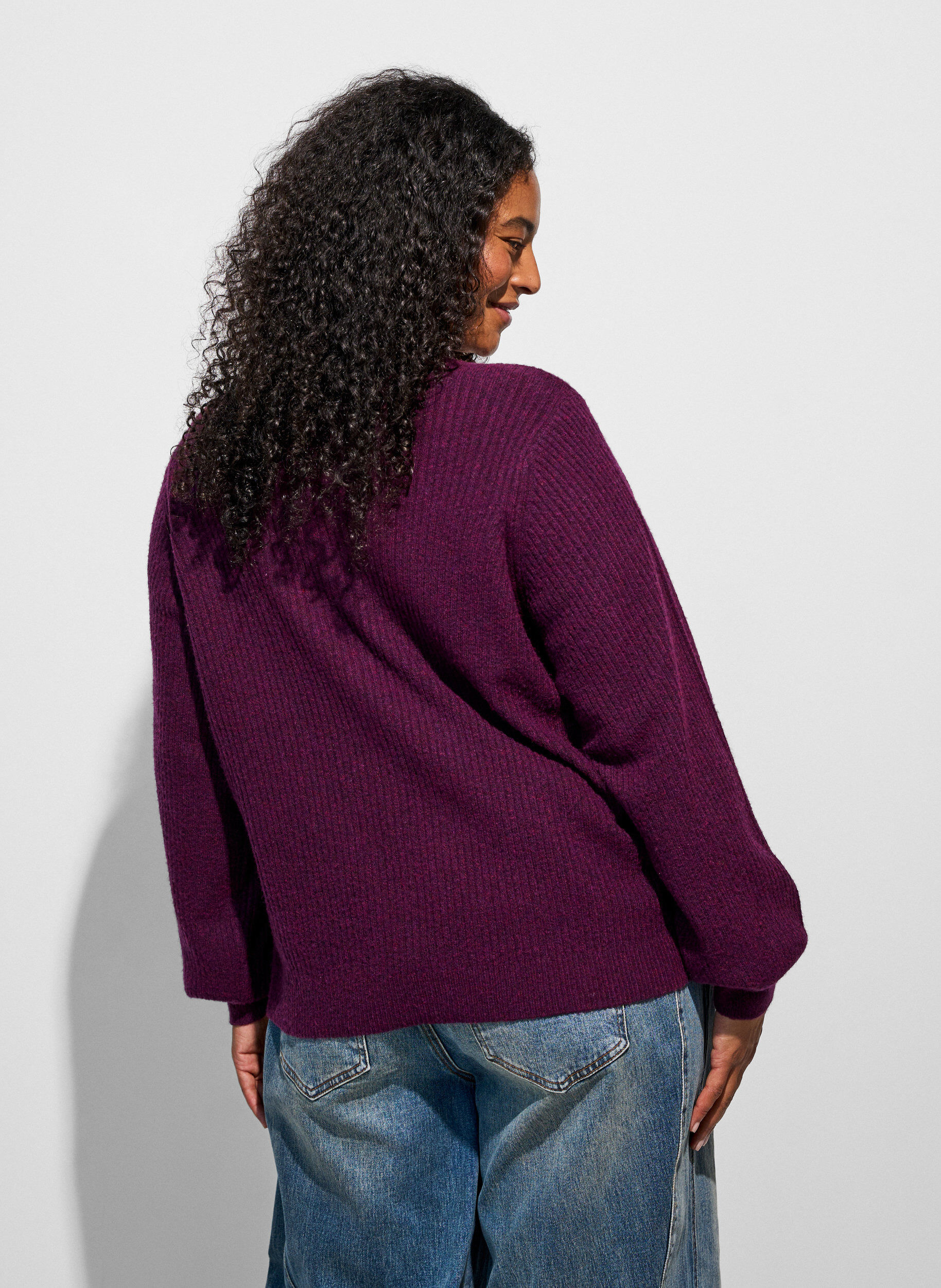 ZizziNeuletakki V-p&auml;&auml;ntiell&auml; ja ribatulla tekstuurilla, Violetti, Model image number 2