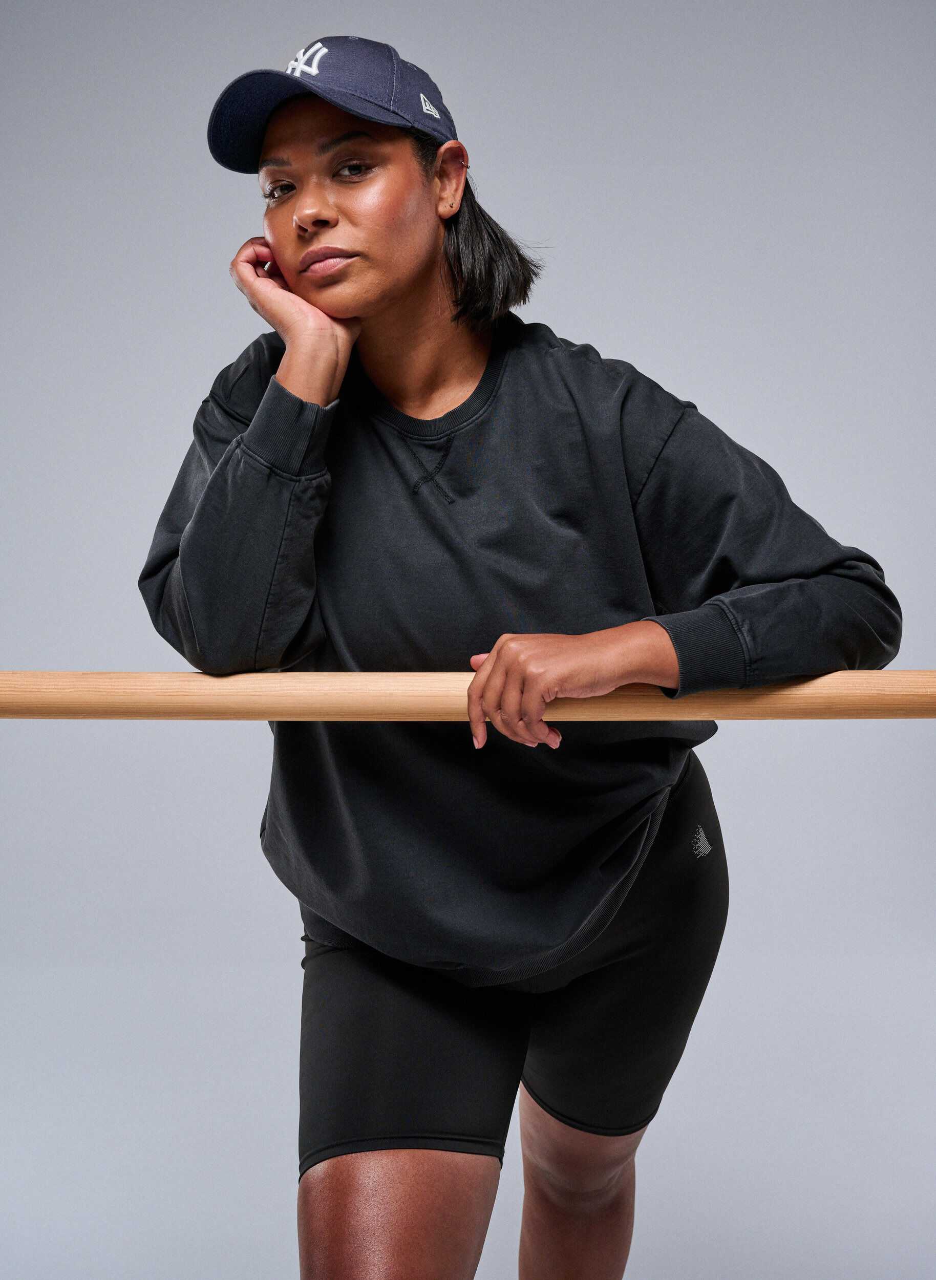 Zizzi L&ouml;ys&auml; kulutuspesty collegepusero, Harmaa, Image image number 0