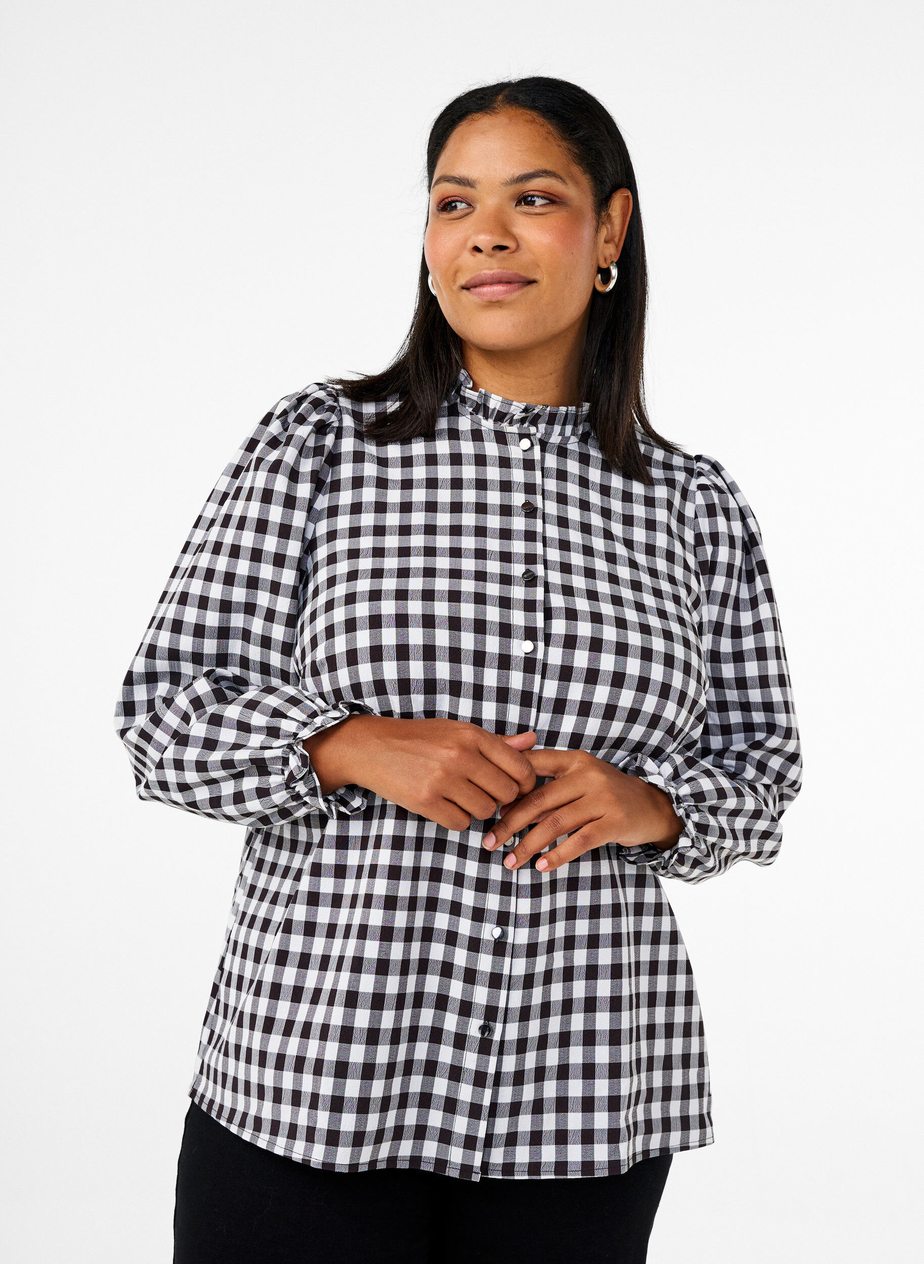 Zizzi Ruudullinen paitapusero r&ouml;yhel&ouml;yksityiskohdilla, Black/W. Gingham, Model image number 0