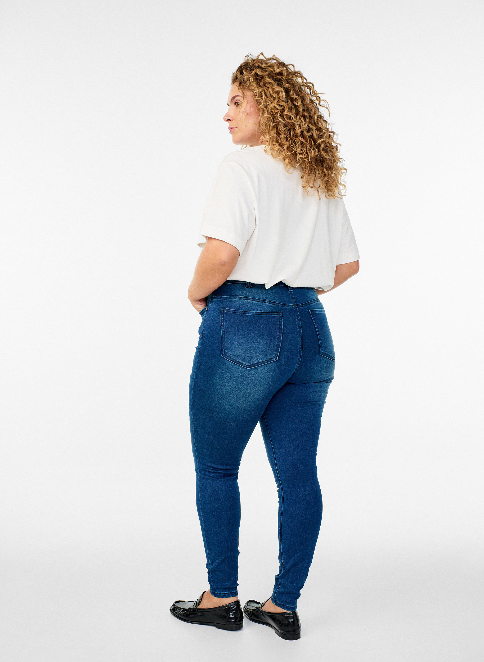 ZizziSuper slim Amy-farkut korkealla vy&ouml;t&auml;r&ouml;ll&auml;, Sininen, Model image number 1