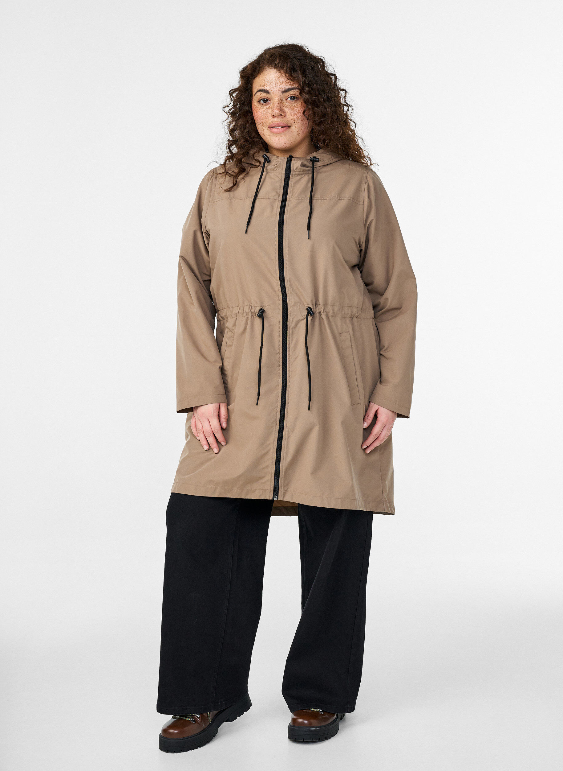 ZizziKevyt hupullinen parka, Ruskea, Model image number 1