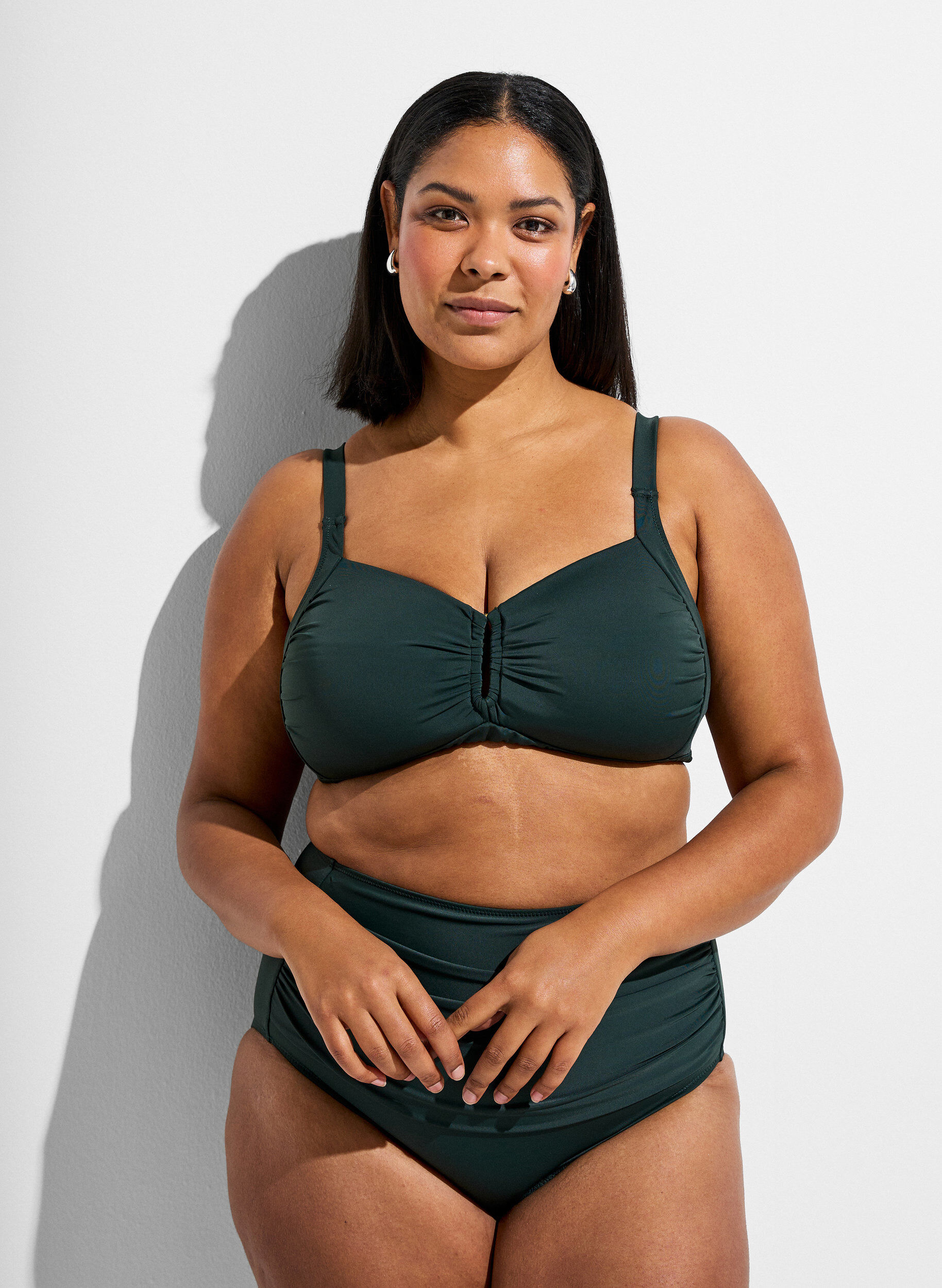 Zizzi Topattu bikiniyl&auml;osa rengasyksityiskohdalla, Vihre&auml;, Model image number 1