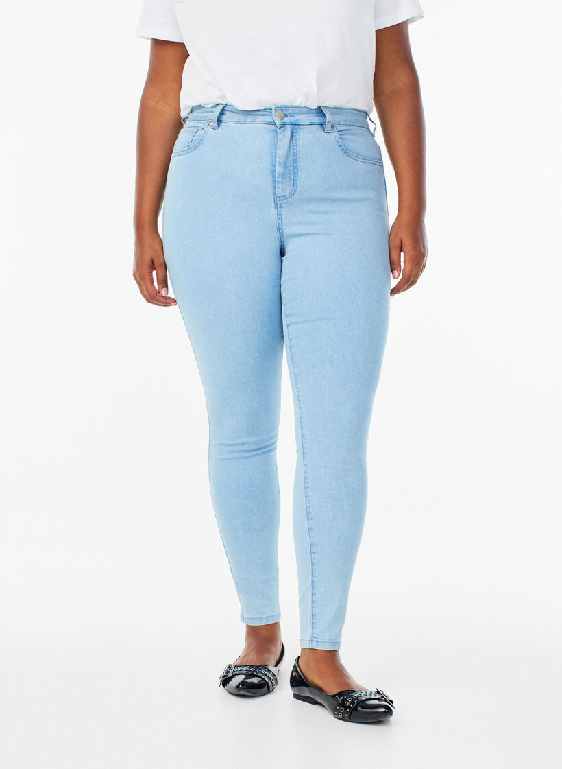 Amy korkea vy&ouml;t&auml;r&ouml;iset super slim fit -farkut, Sininen, Model image number 2