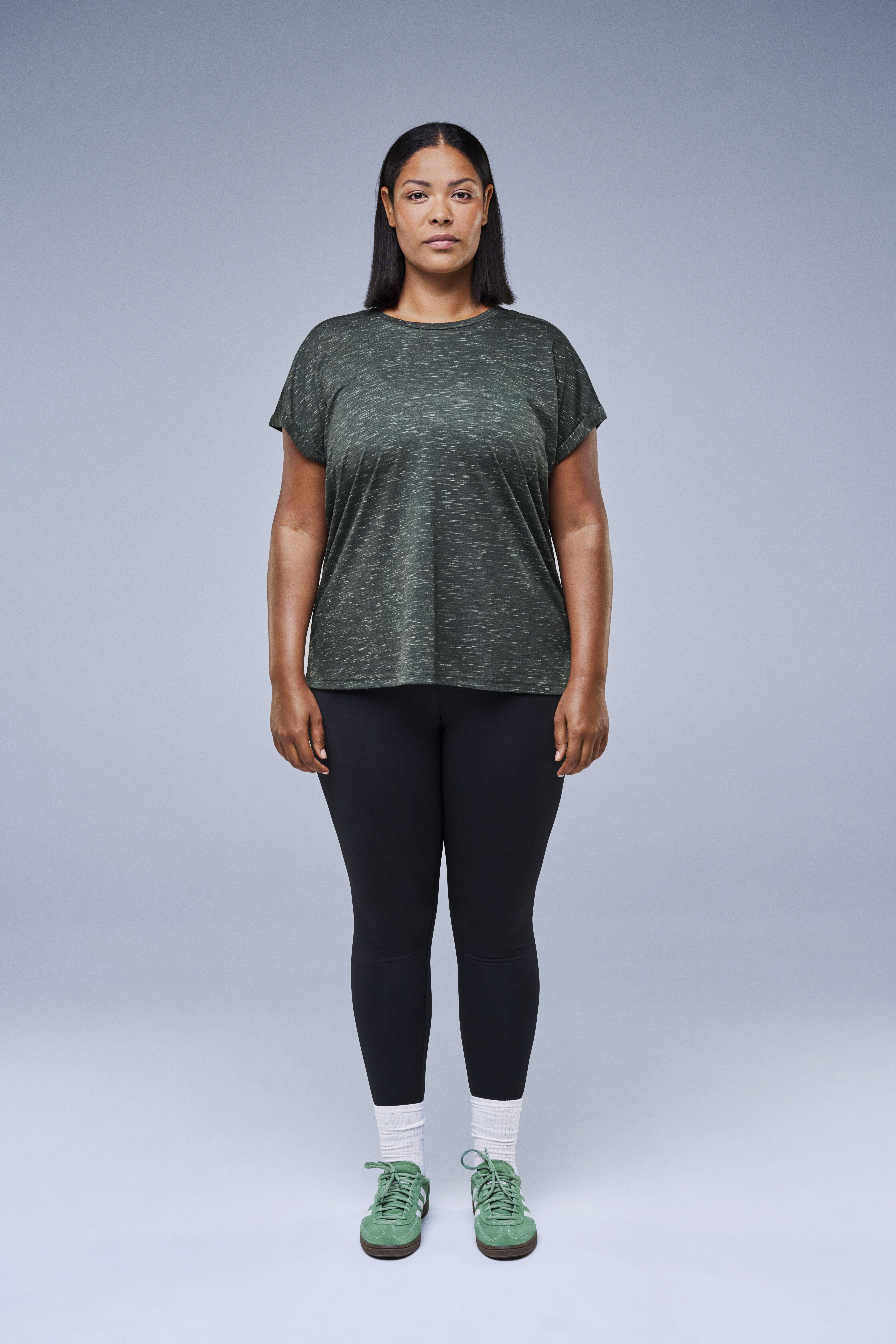 Vihre&auml; irtonainen treenipaita, , Model