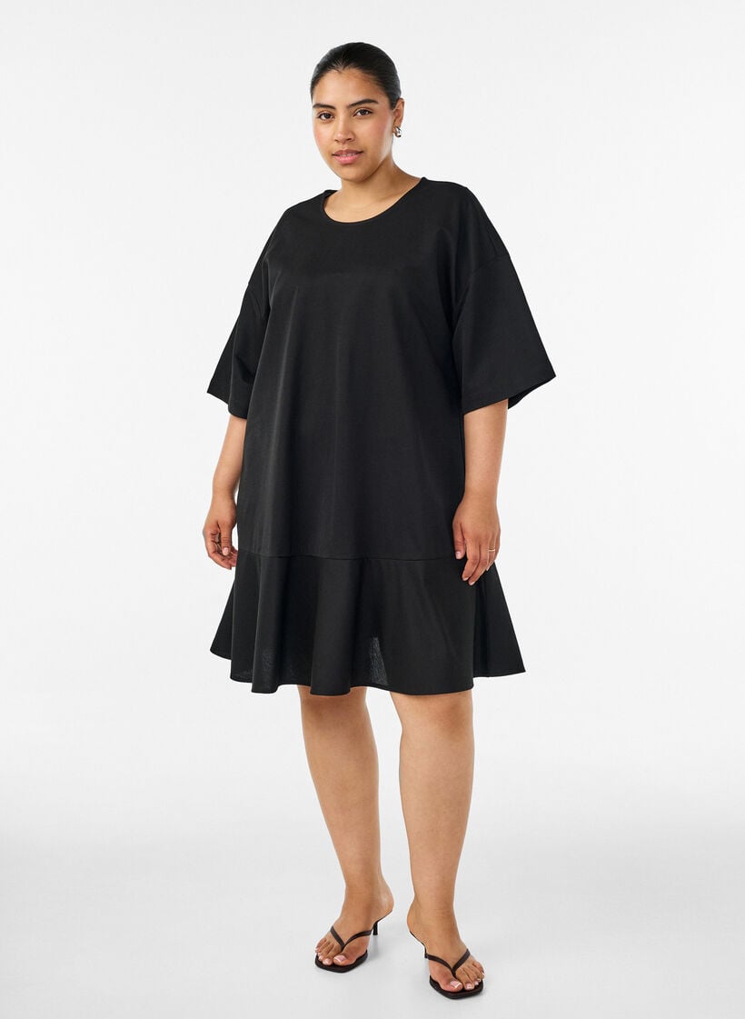 Lyhyt mekko, jossa on rento istuvuus ja r&ouml;yhel&ouml;helma, Musta, Model image number 1