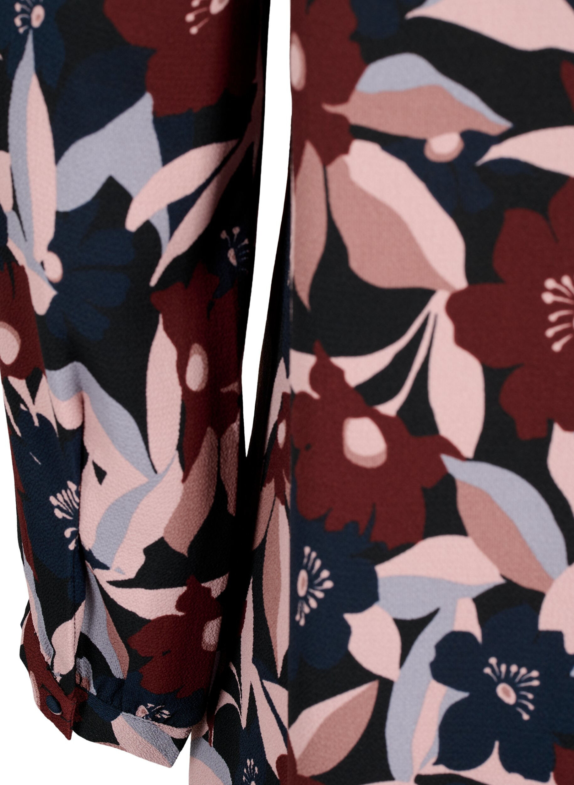 Zizzi V-kauluksellinen mekko kuviolla, Black R. Flower AOP, Packshot image number 3
