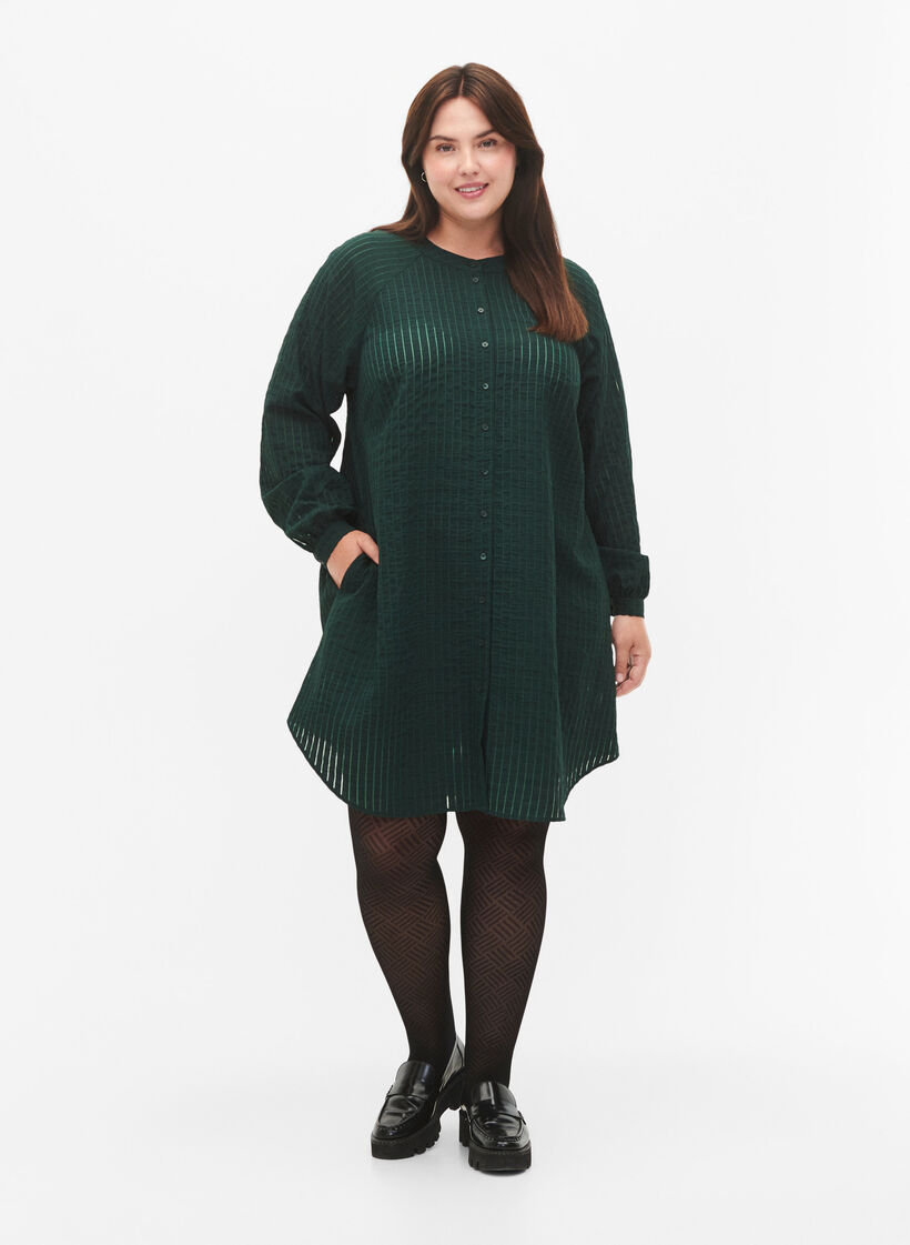 Pitkä viskoosipaita raitakuosilla, Scarab, Model image number 2