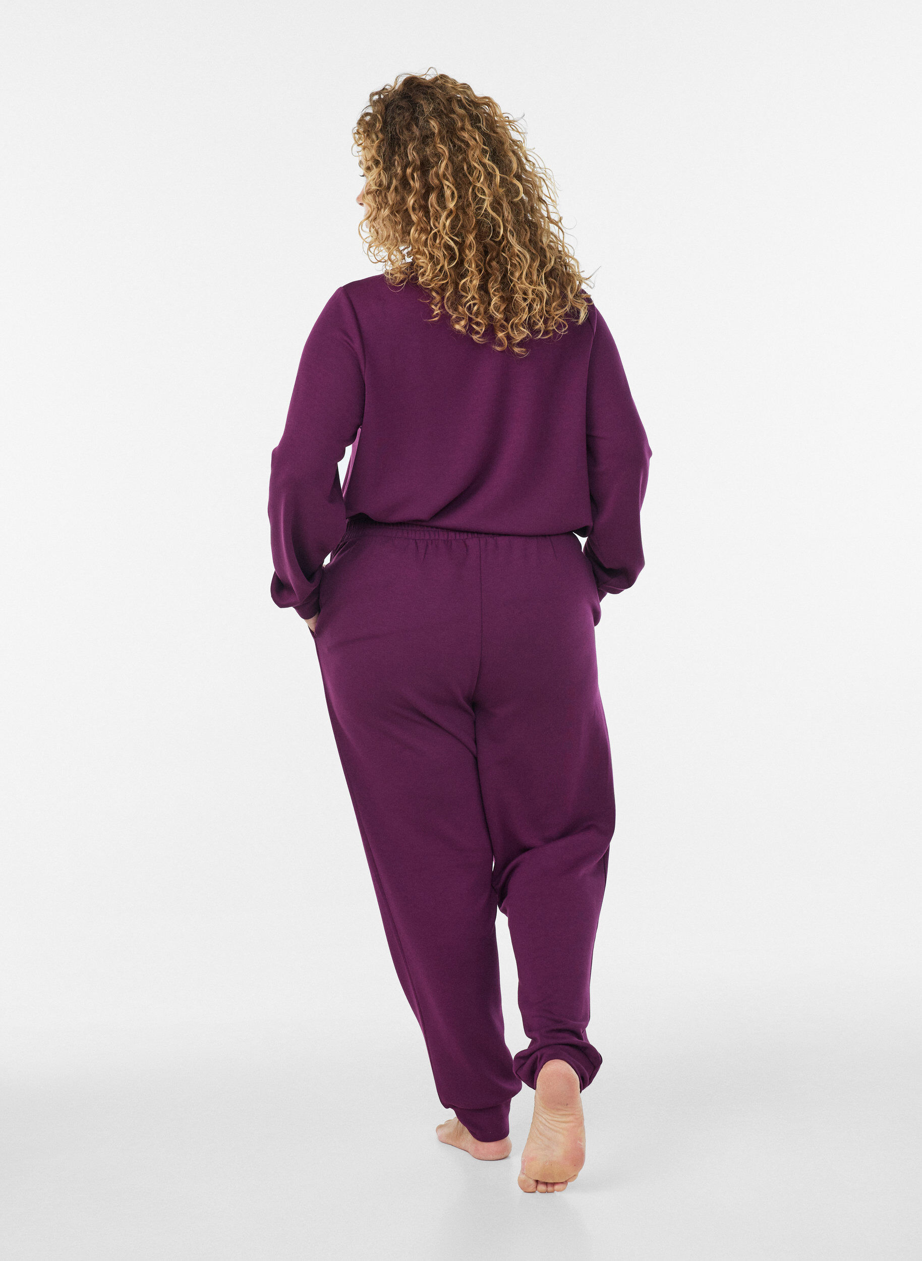 ZizziJerseyhousut korkealla vy&ouml;t&auml;r&ouml;ll&auml; ja taskuilla, Violetti, Model image number 1