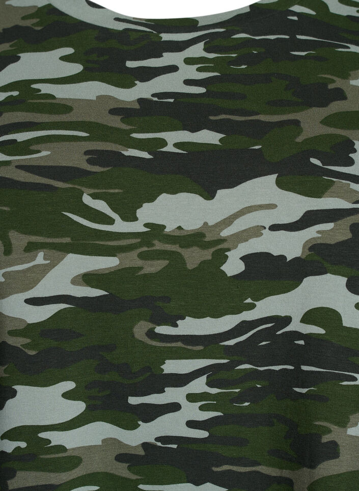 Pyöreäkauluksinen T-paita, jossa kauttaaltaan printti, Vihreä, Packshot image number 2