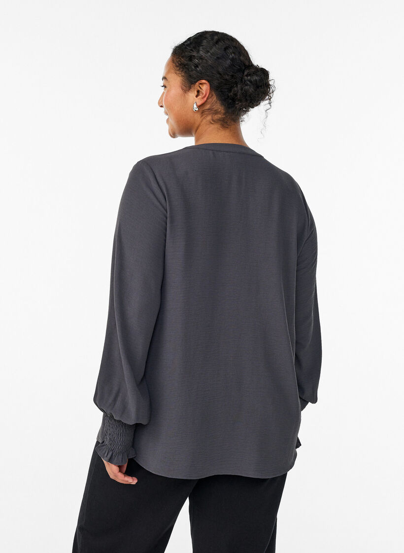 Pusero smock-kalvosimilla ja v-p&auml;&auml;ntiell&auml;, Harmaa, Model image number 2