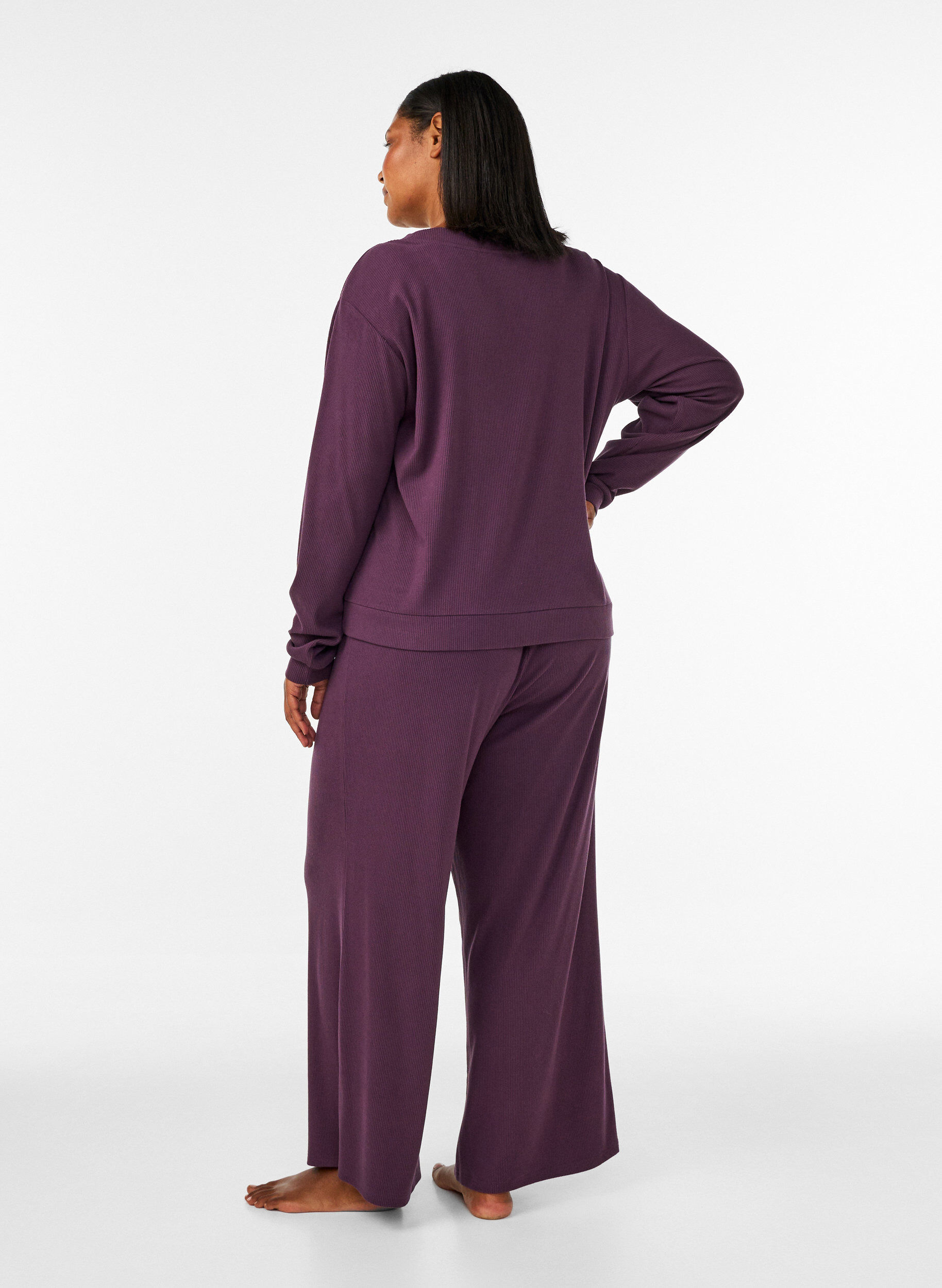 ZizziRibatut jerseyhousut leveill&auml; lahkeilla, Violetti, Model image number 2
