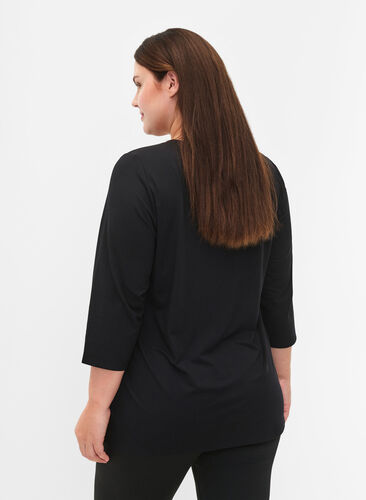 Treeni-t-paita, jossa on 3/4-pituiset hihat ja kuviollinen mesh-kangas, Black, Model image number 1