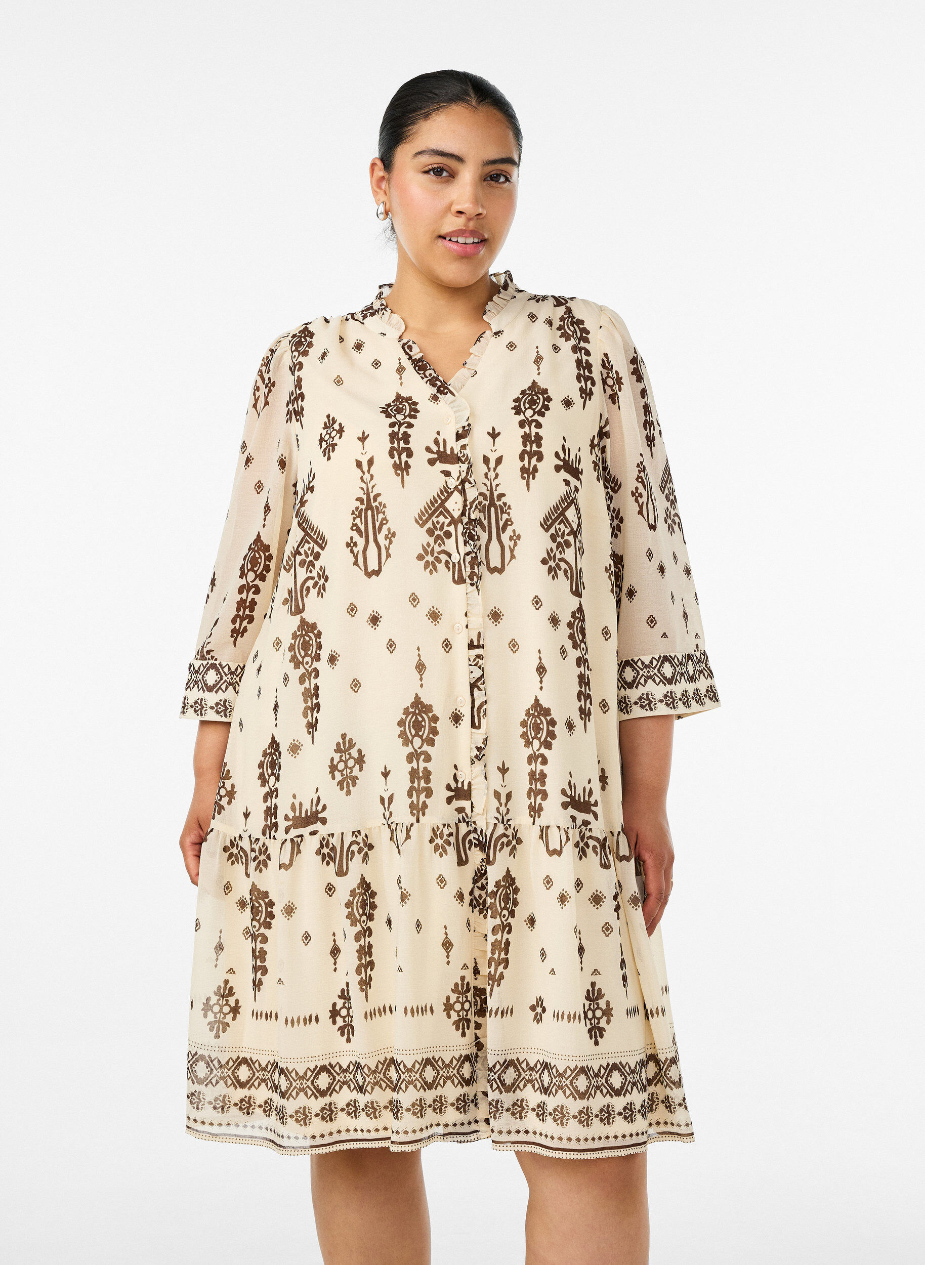 Mekko koristepainatuksella ja r&ouml;yhel&ouml;kauluksella, Beige, Model